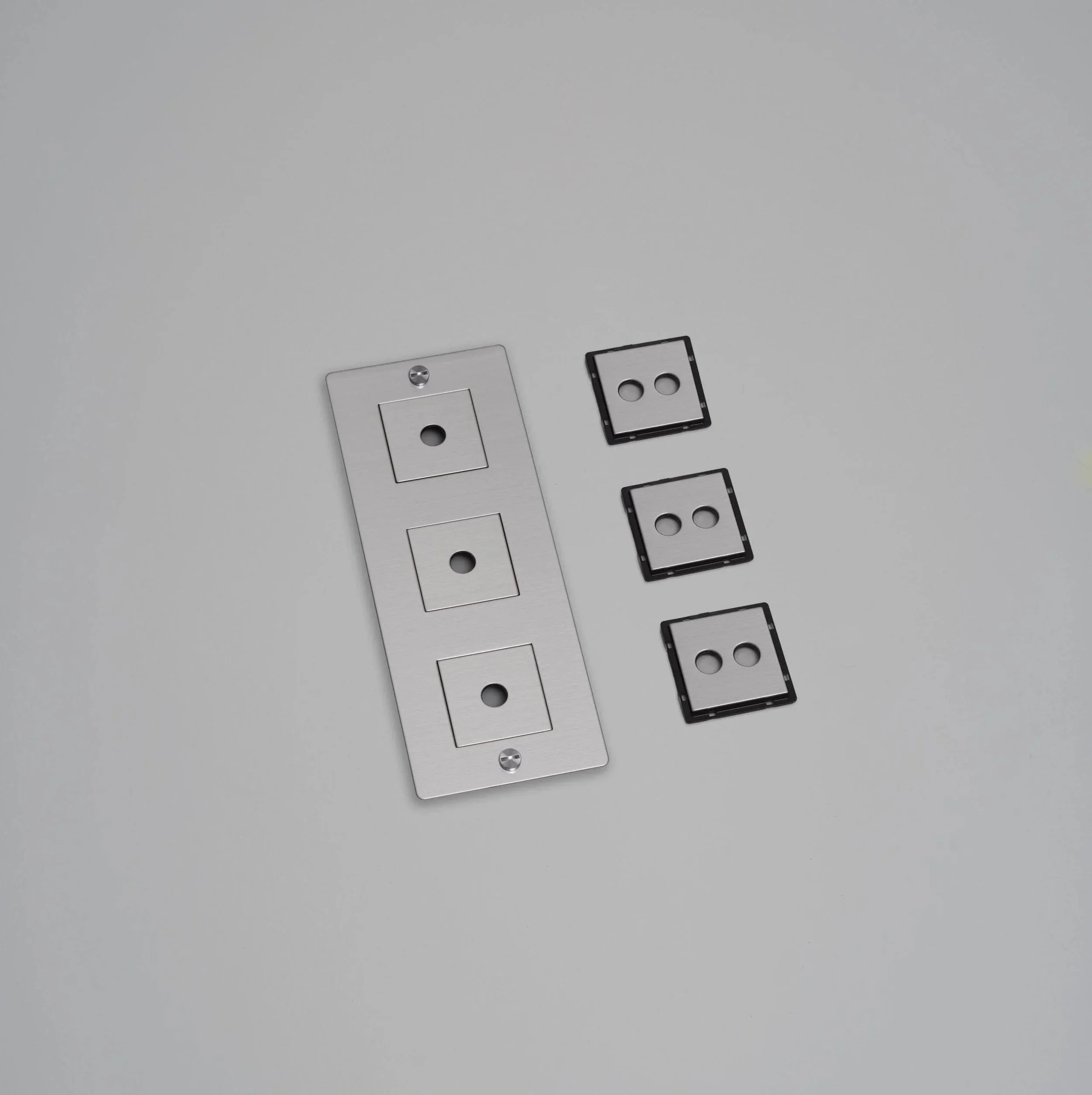 placa-de-perete-3g-cu-insertii-buster-and-punch-paris14a-ro-8.jpg