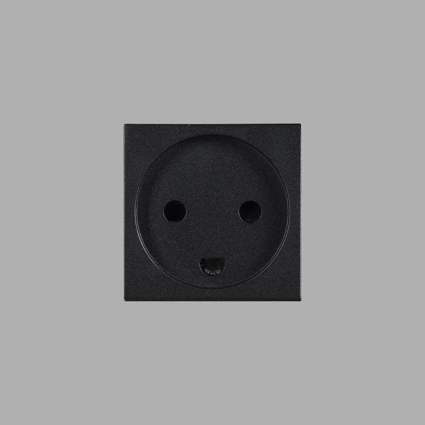 modul-cu-priza-danish-tip-k-45mm-buster-and-punch-paris14a-ro-1.jpg