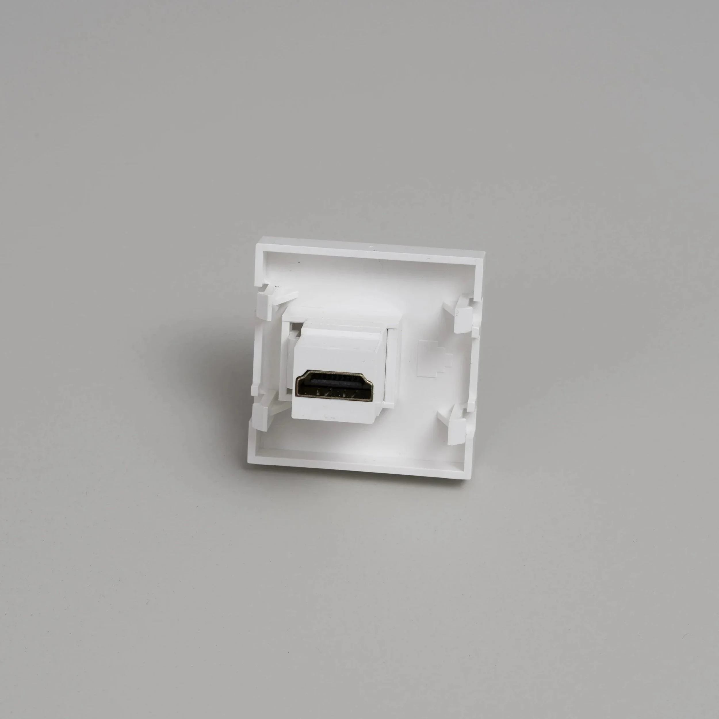 modul-hdmi-45mm-buster-and-punch-paris14a-ro-3.jpg