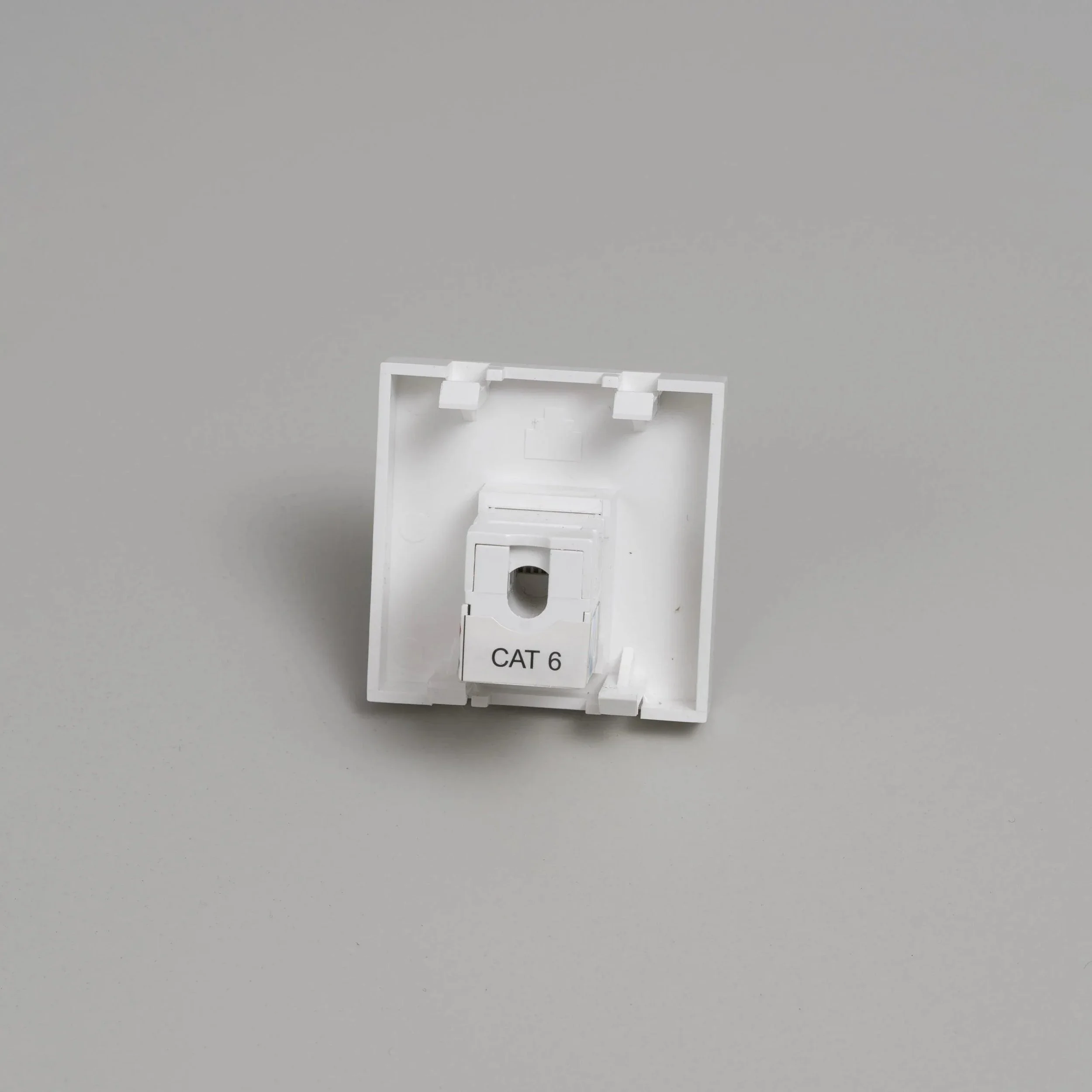 modul-rj45-45mm-buster-and-punch-paris14a-ro-4.jpg
