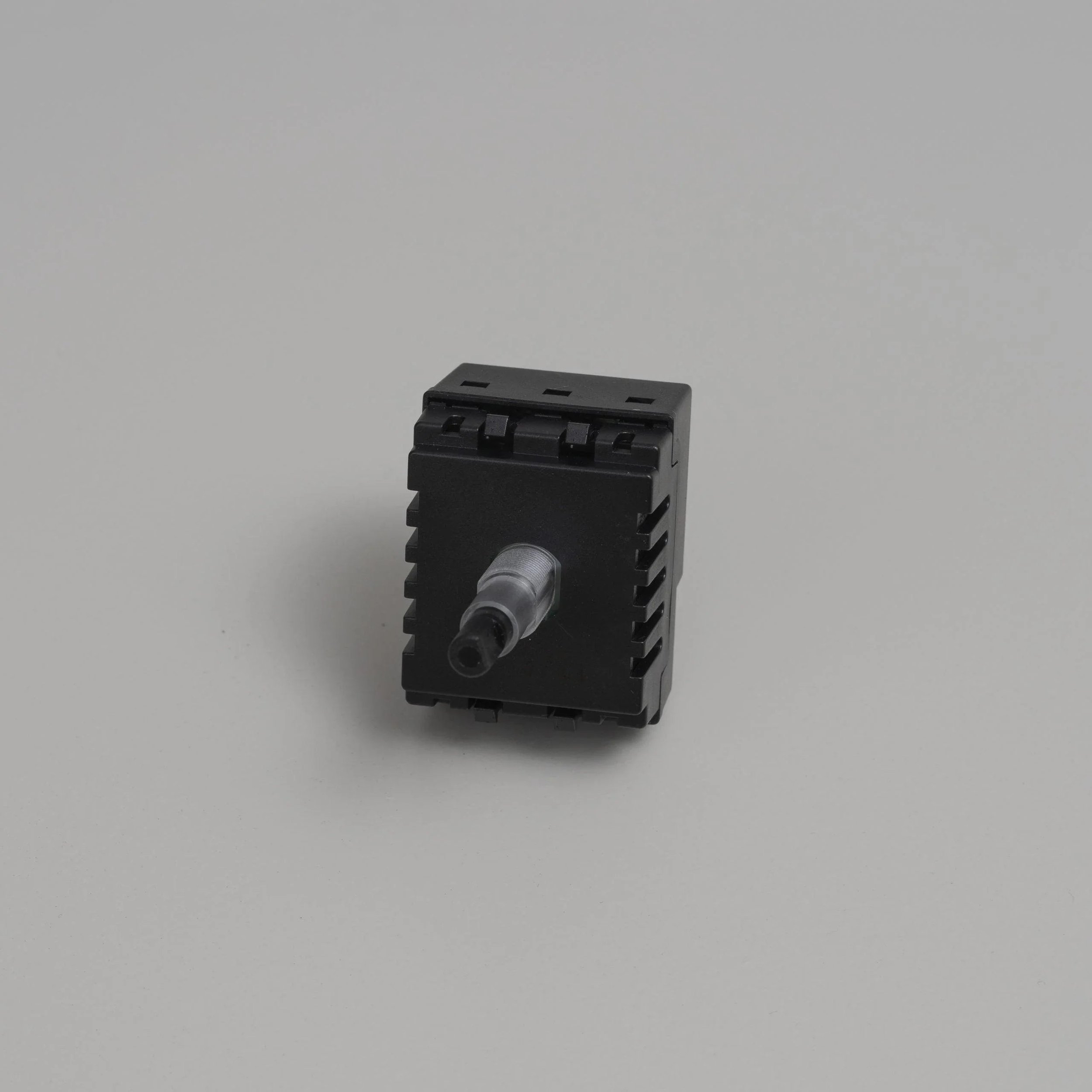 modul-dimabil-250w-led-compatibil-doar-cu-comutator-retractiv-buster-and-punch-paris14a-ro-1.jpg