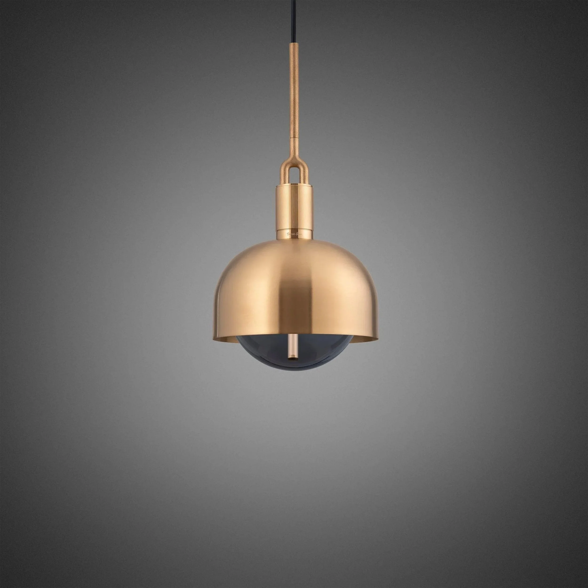 pendant-forked-cu-abajur-globe-smoked-medium-buster-and-punch-paris14a-ro-1.jpg