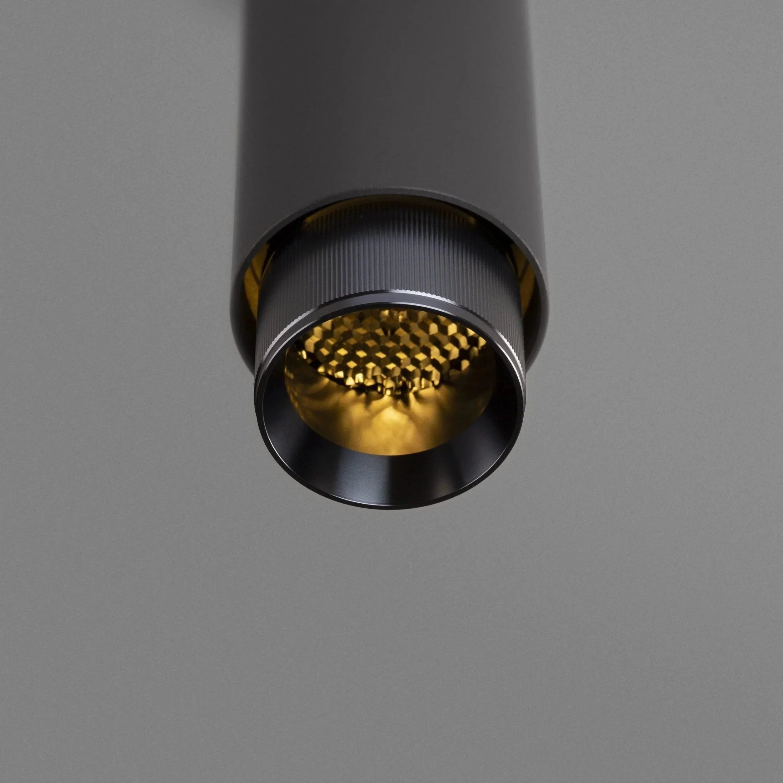 pendant-exhaust-linear-graphite-buster-and-punch-paris14a-ro-8.jpg