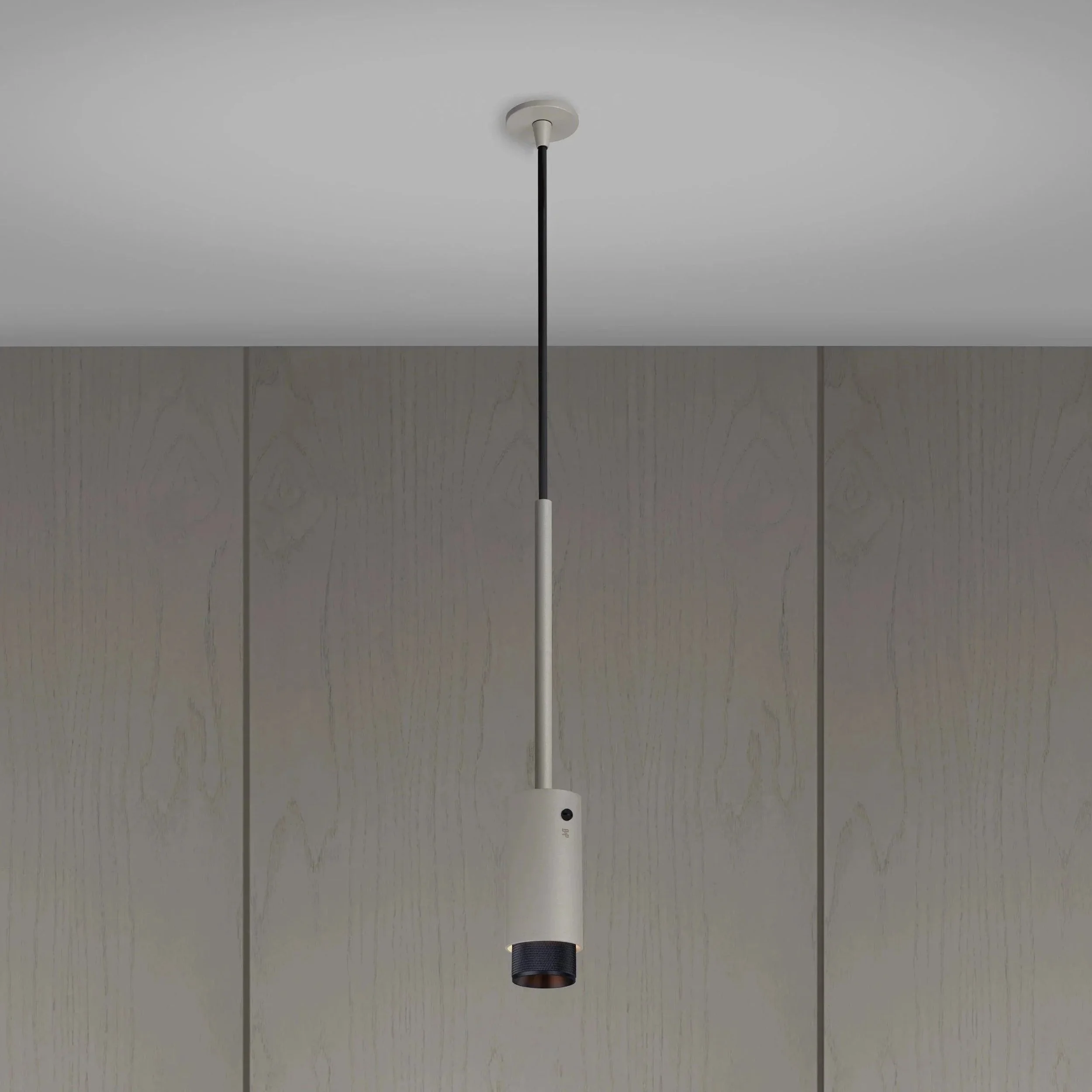 pendant-exhaust-cross-stone-buster-and-punch-paris14a-ro-1.webp