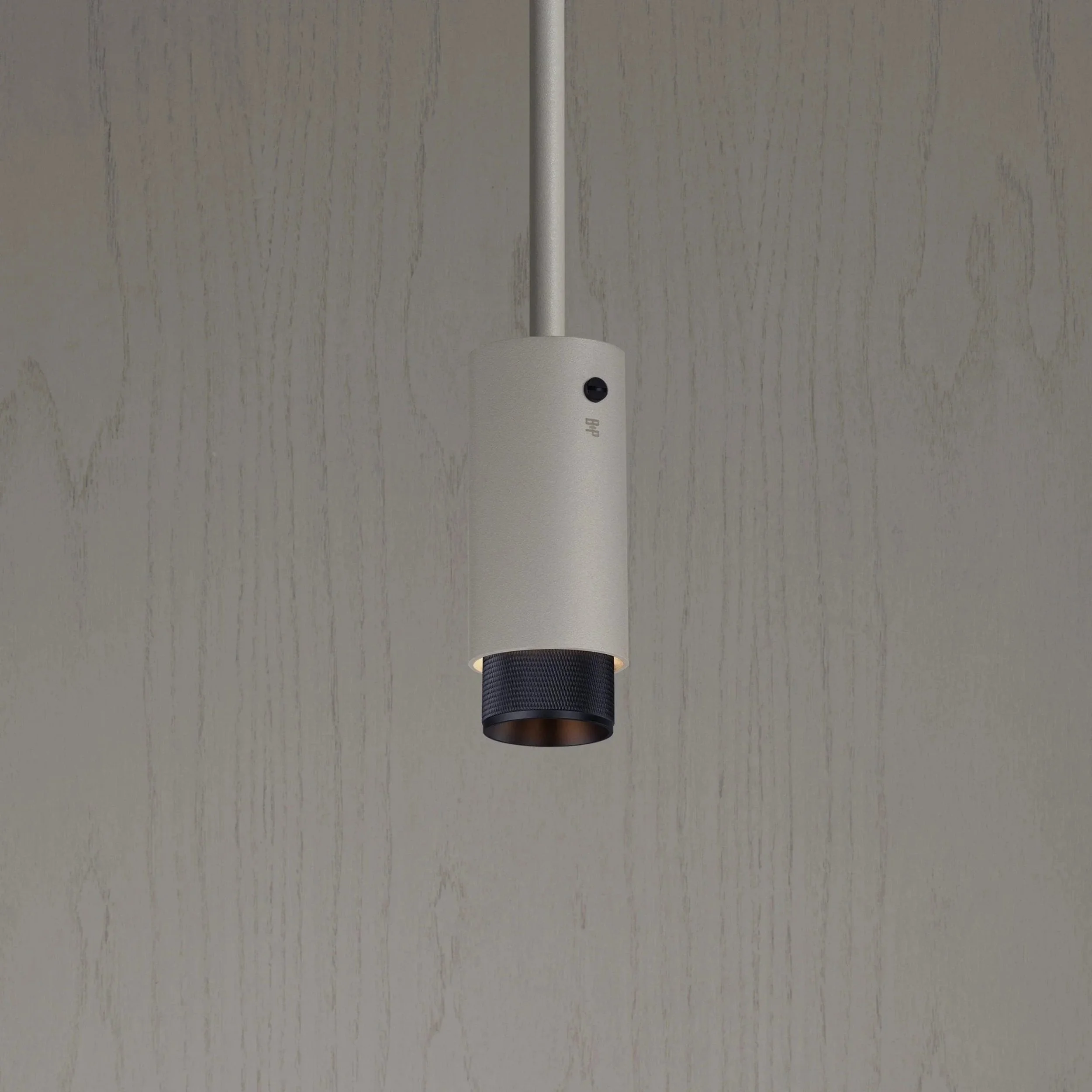 pendant-exhaust-cross-stone-buster-and-punch-paris14a-ro-2.jpg