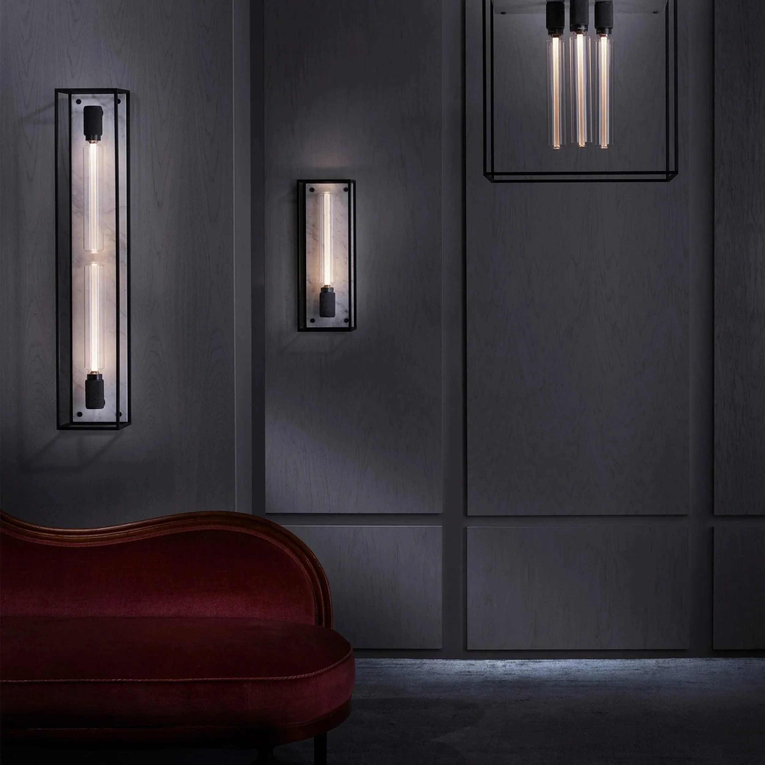 lampa-de-perete-caged-x-large-marmura-alba-buster-and-punch-paris14a-ro-3.jpg