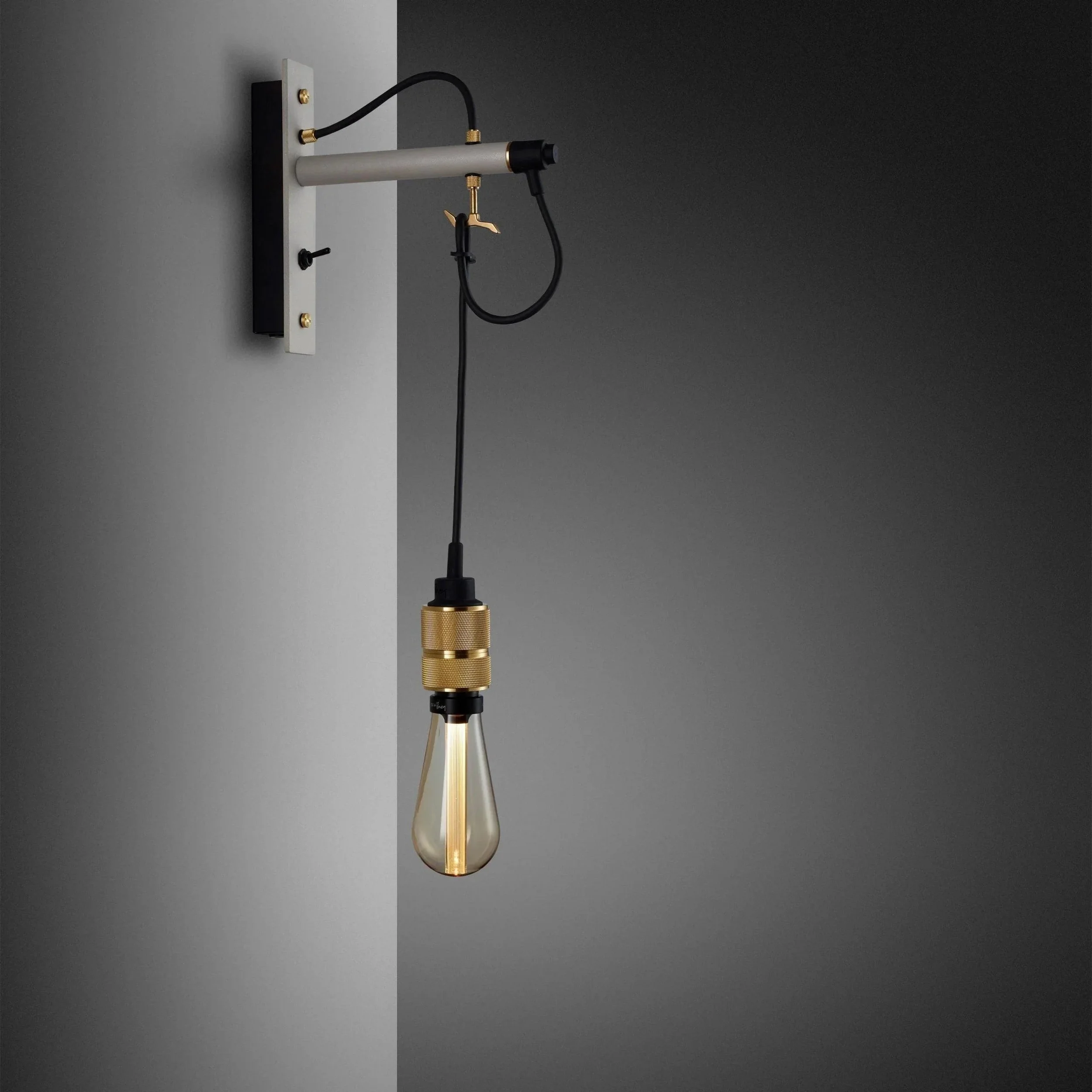 lampa-de-perete-hooked-nude-stone-buster-and-punch-paris14a-ro-3.jpg