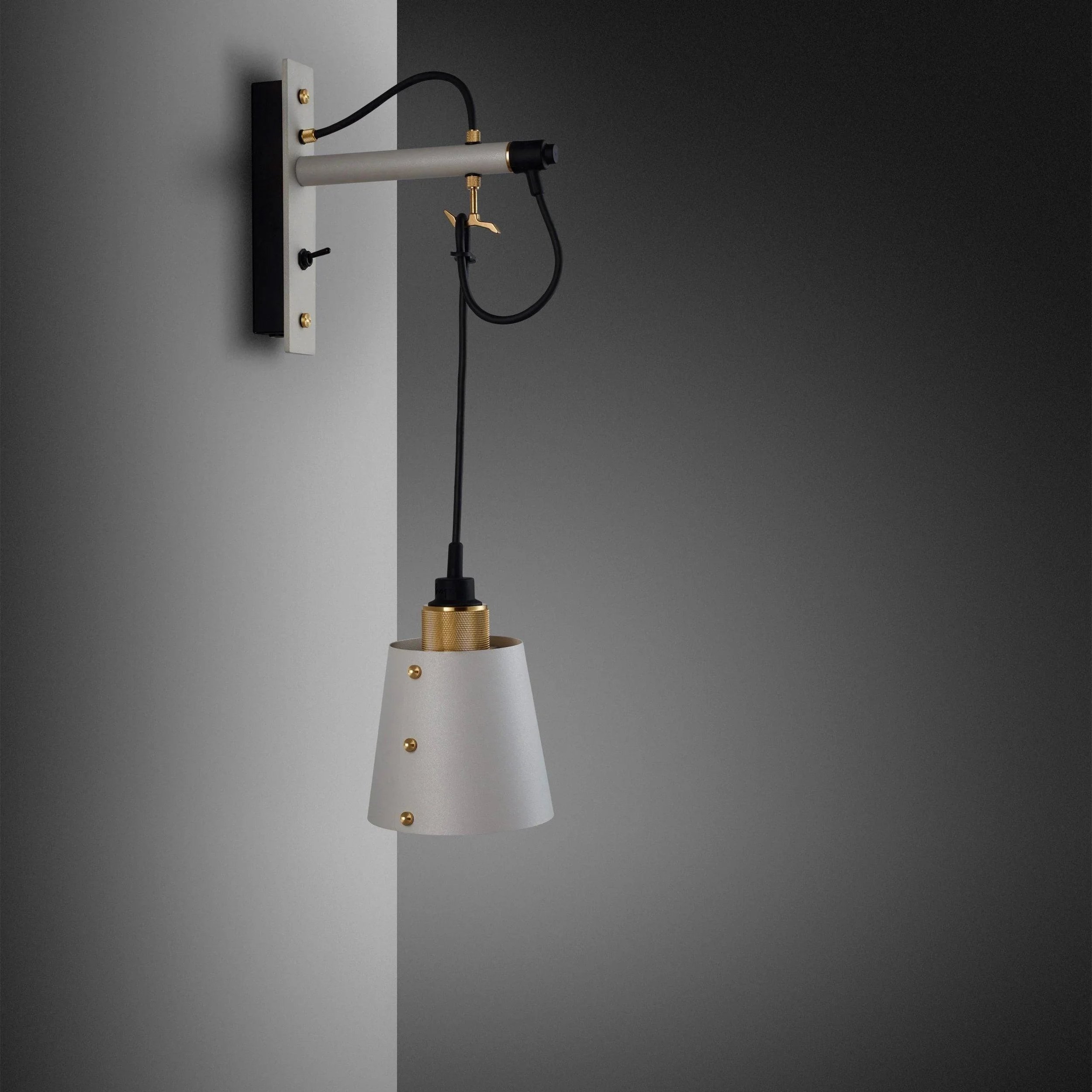 lampa-de-perete-hooked-small-stone-buster-and-punch-paris14a-ro-1.jpg
