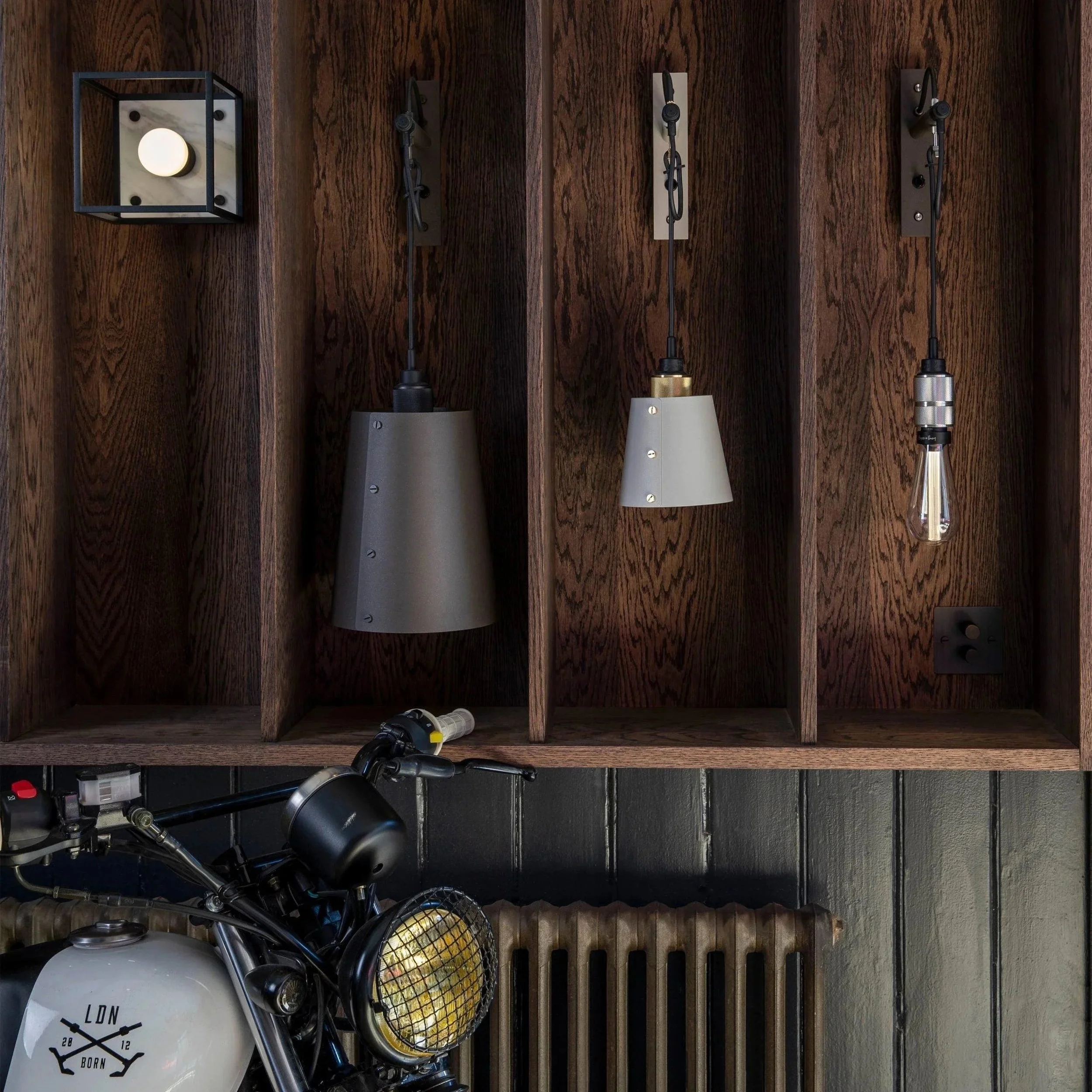 lampa-de-perete-hooked-small-stone-buster-and-punch-paris14a-ro-3.jpg