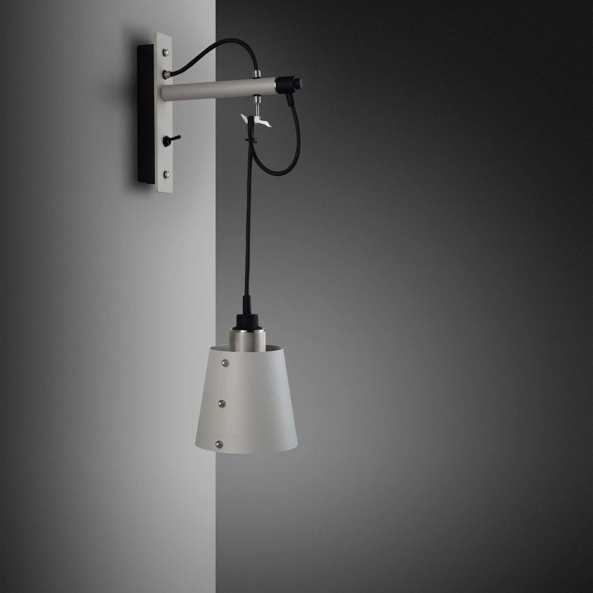lampa-de-perete-hooked-small-stone-buster-and-punch-paris14a-ro-9.jpg