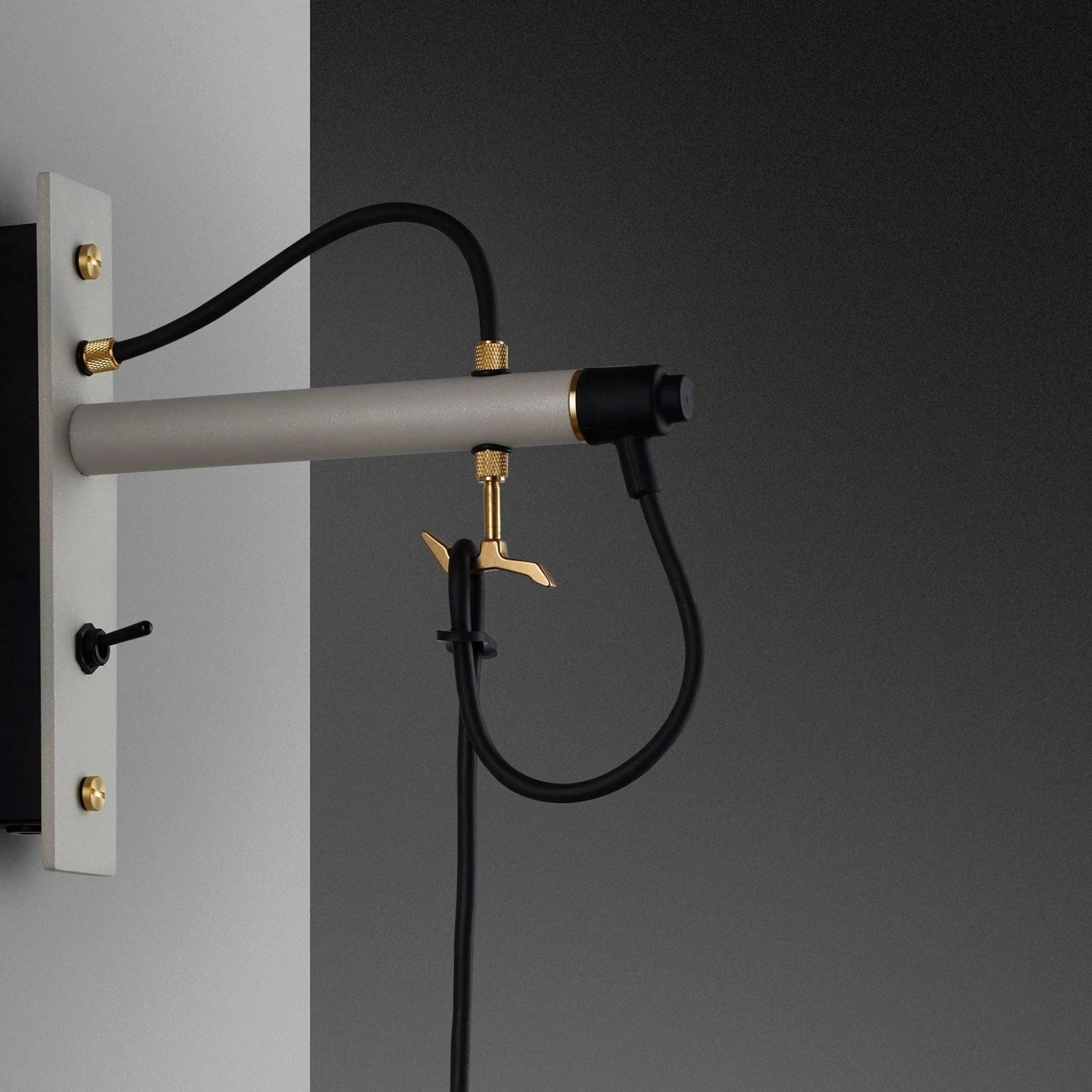 lampa-de-perete-hooked-large-stone-buster-and-punch-paris14a-ro-2.jpg