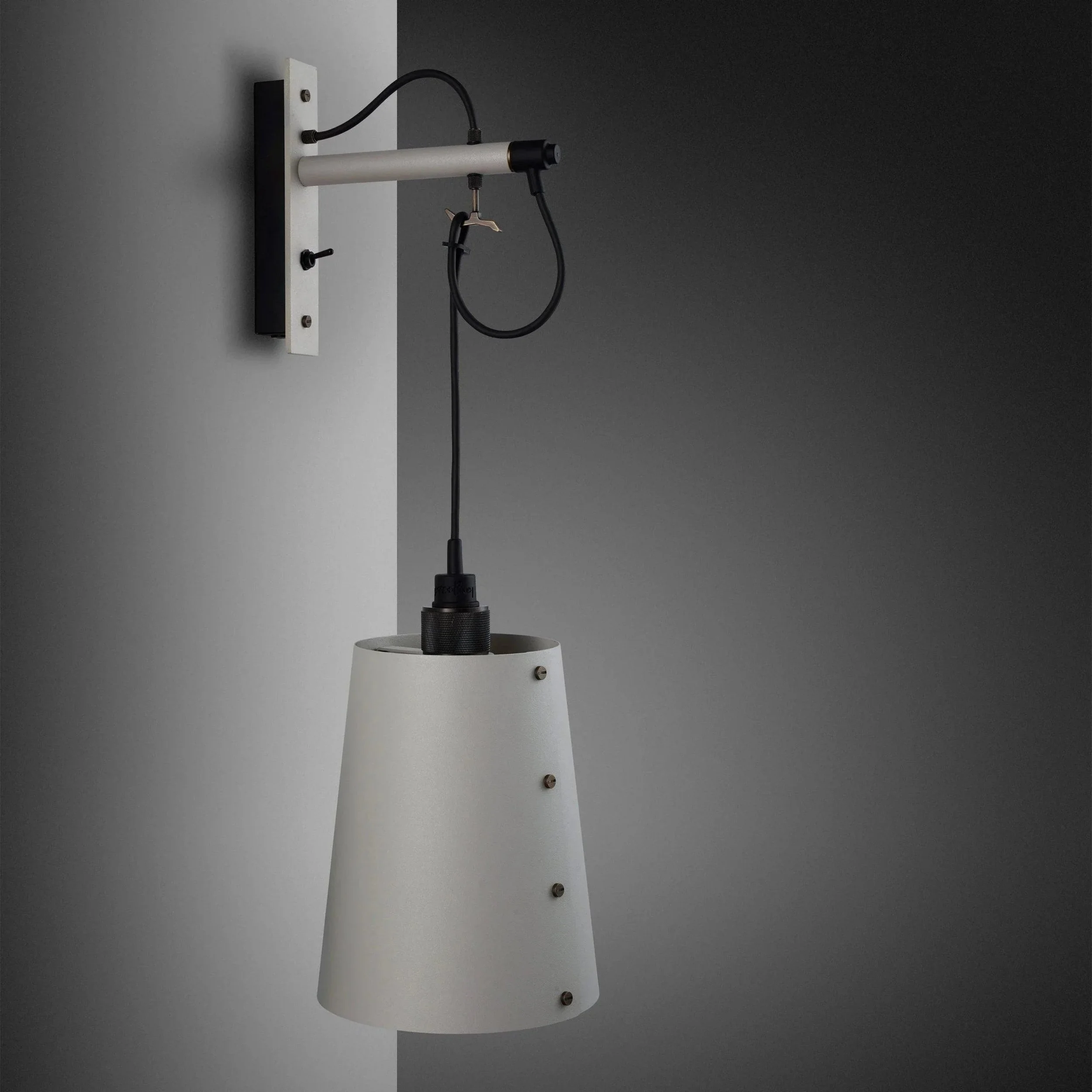 lampa-de-perete-hooked-large-stone-buster-and-punch-paris14a-ro-5.jpg