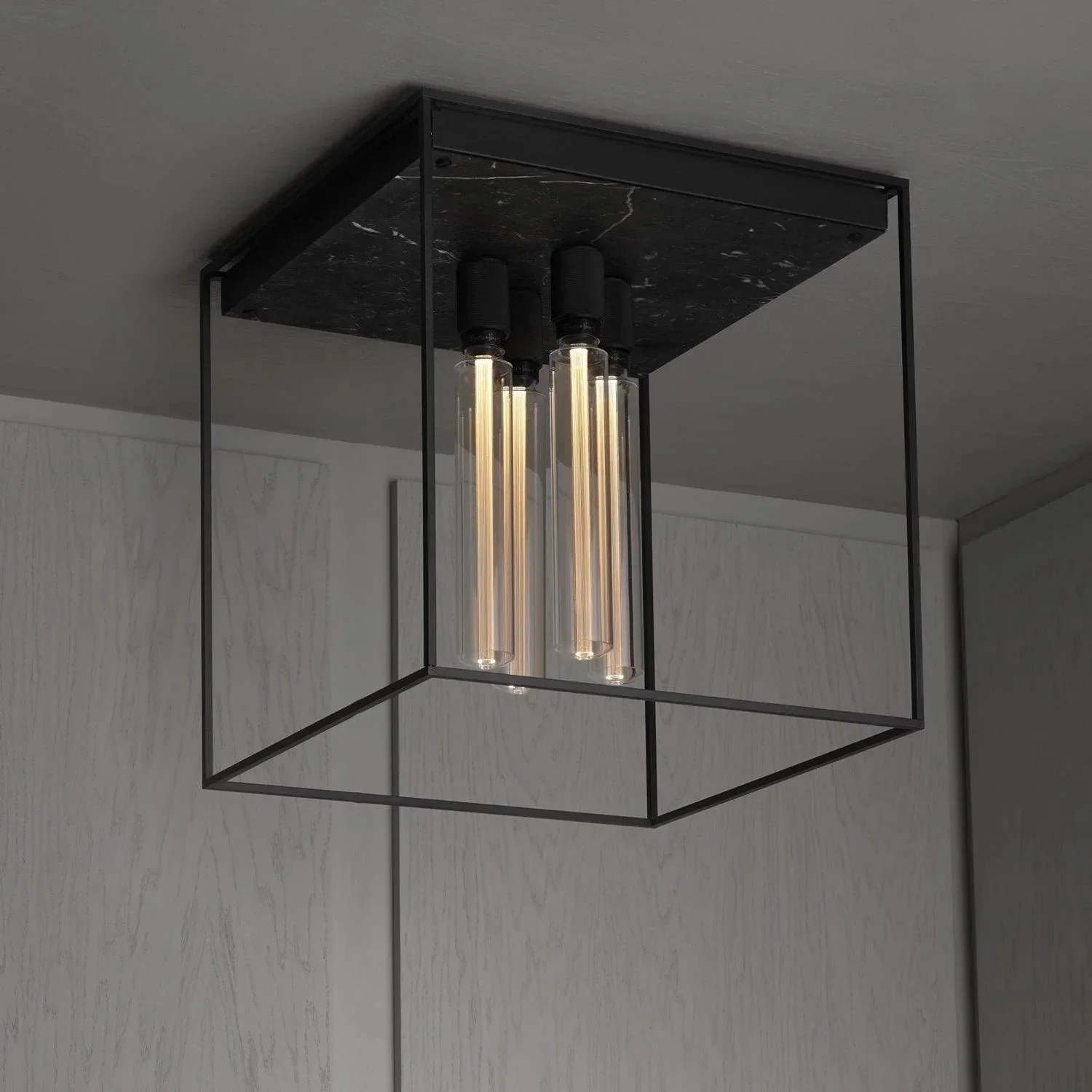 lampa-de-tavan-caged-4-0-marmura-neagra-buster-and-punch-paris14a-ro-1.jpg