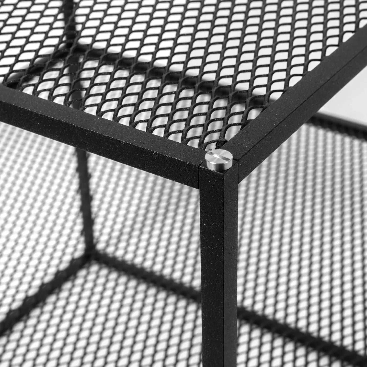 masa-laterala-din-plasa-meshed-buster-and-punch-paris14a-ro-7.jpg