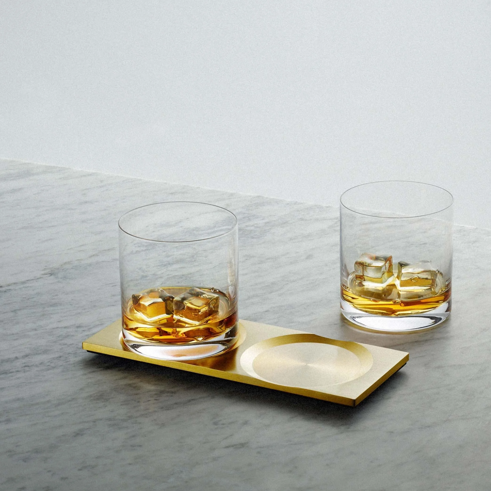 tava-cu-pahare-whisky-machined-buster-and-punch-paris14a-ro-1.jpg
