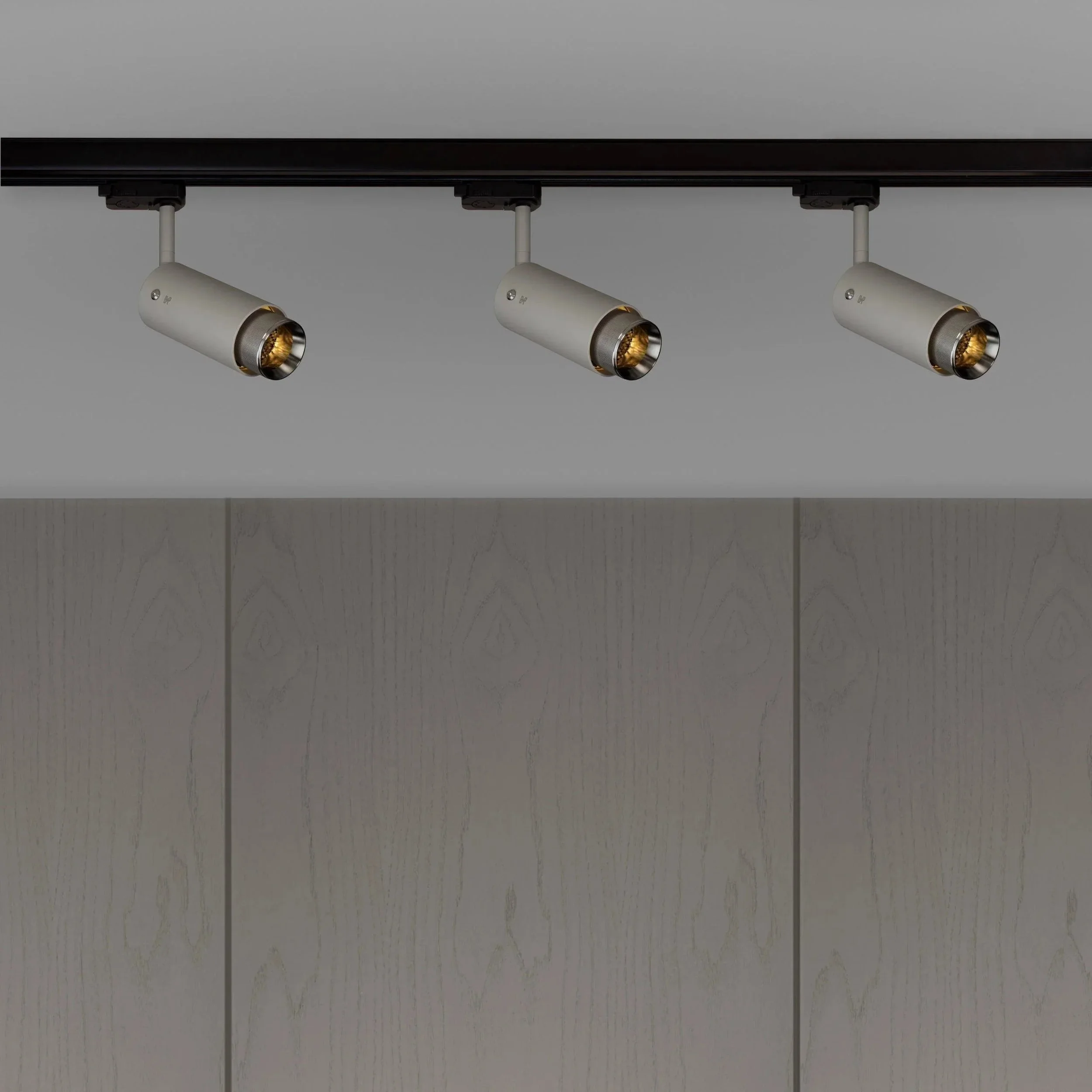 reflector-pe-sina-exhaust-track-linear-stone-buster-and-punch-paris14a-ro-11.jpg