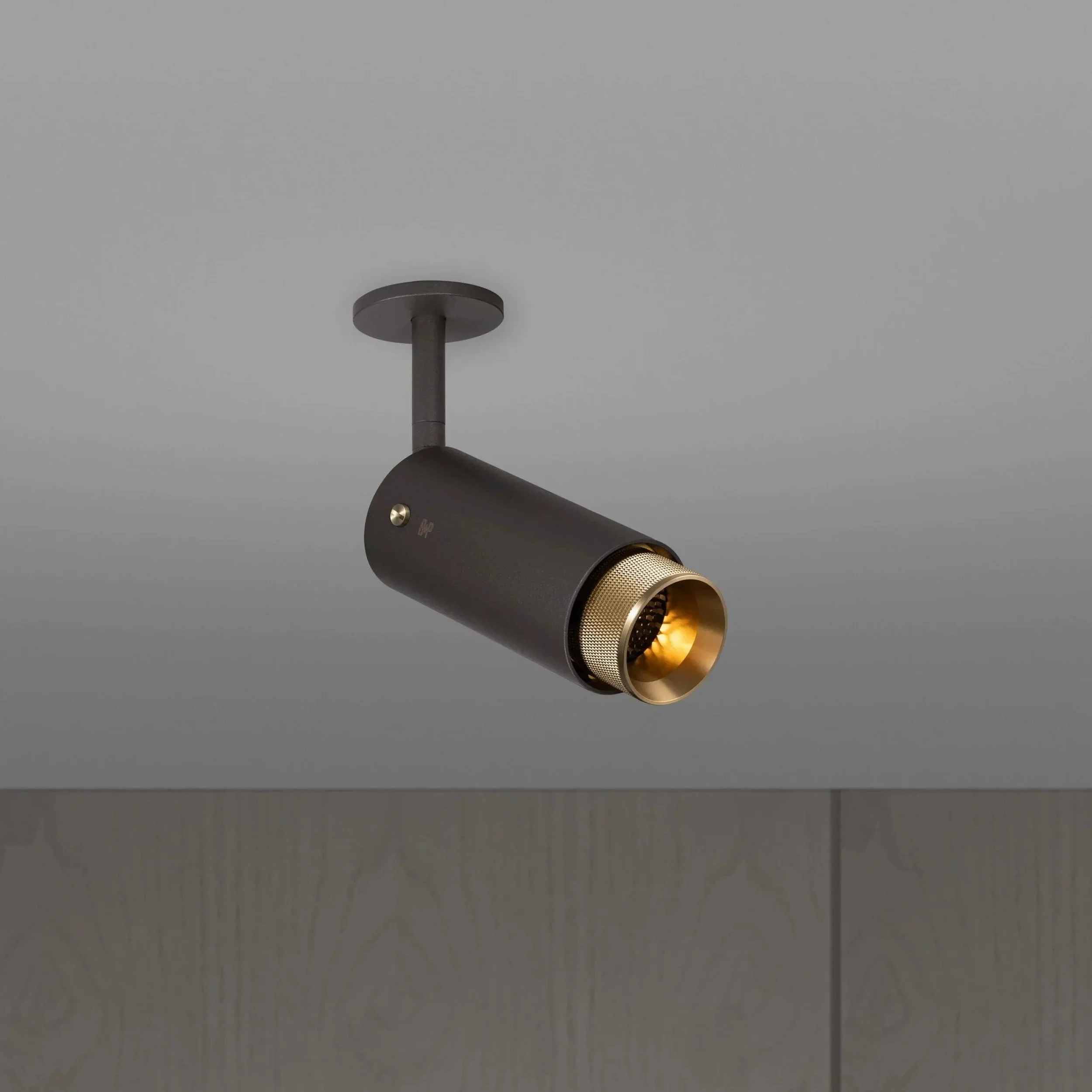 reflector-exhaust-spot-cross-graphite-buster-and-punch-paris14a-ro-4.webp
