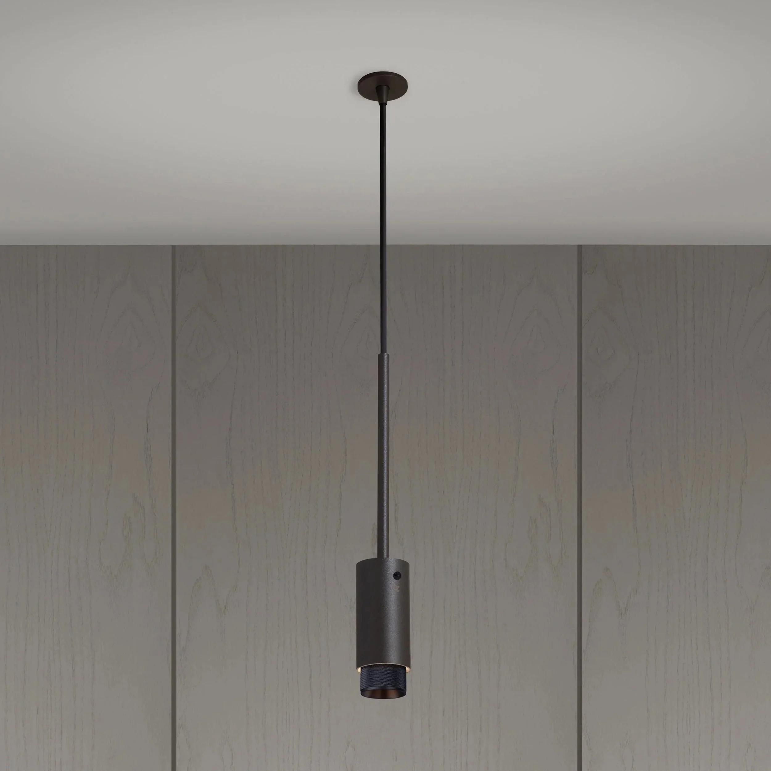 pendant-exhaust-cross-graphite-buster-and-punch-paris14a-ro-1.jpg