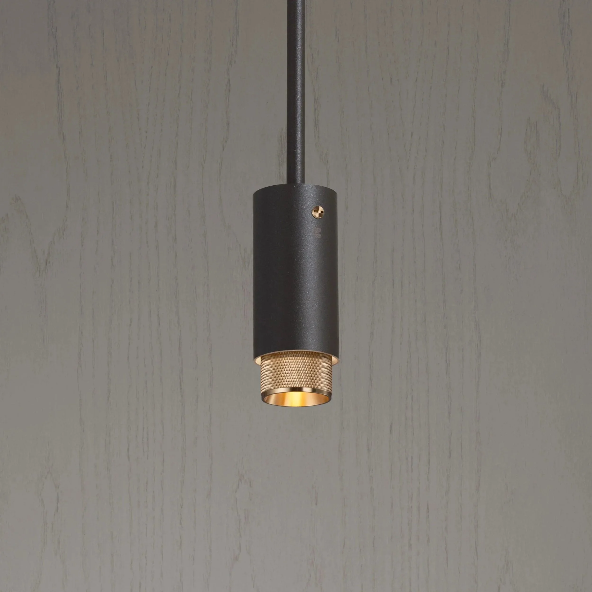 pendant-exhaust-cross-graphite-buster-and-punch-paris14a-ro-6.jpg
