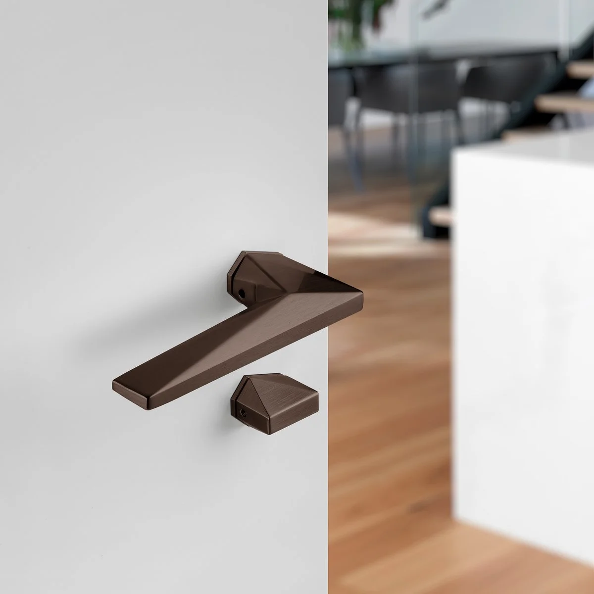 Archi Sketch Titanium Chocolate 1.jpg