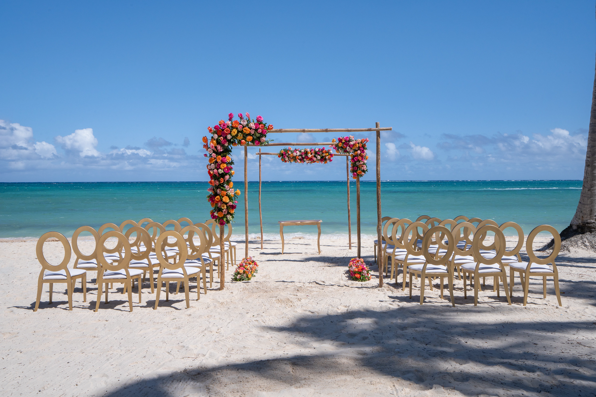 DRFPC-WED-EXT-Beach-Ceremony-Set-up-1-CP.png