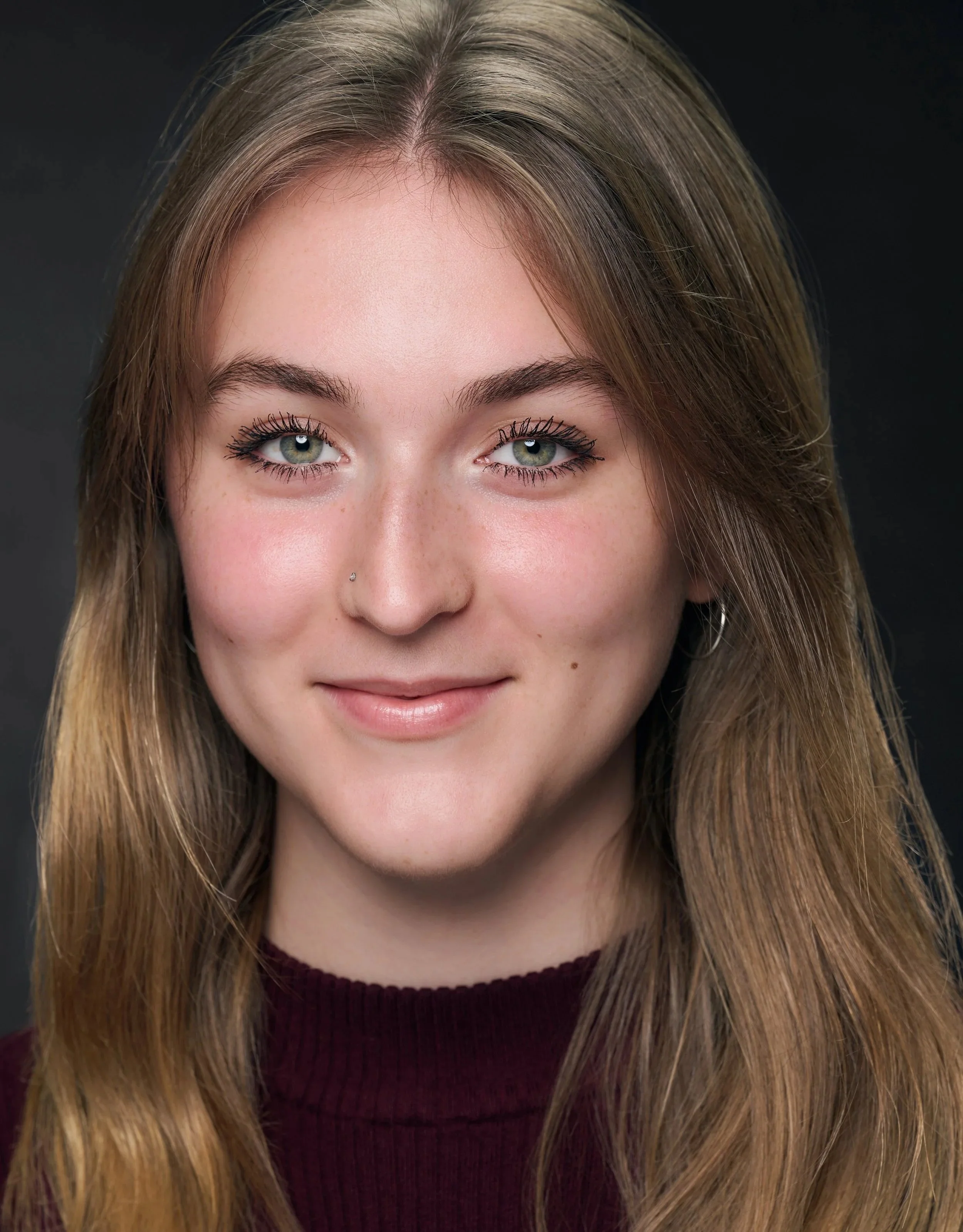 QUINNDEVRIES_Headshot.jpg
