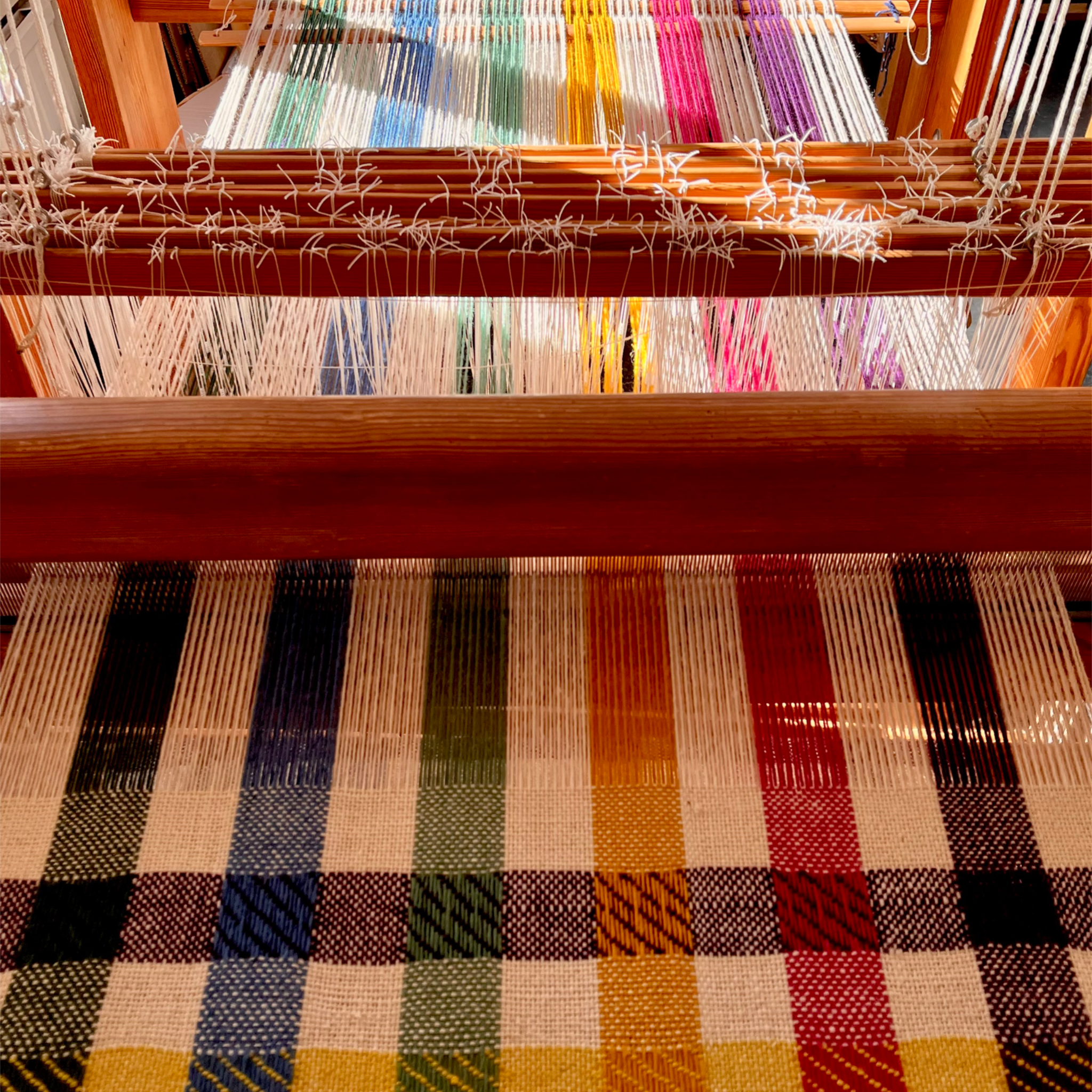 Rainbow-weave-textile-art.png