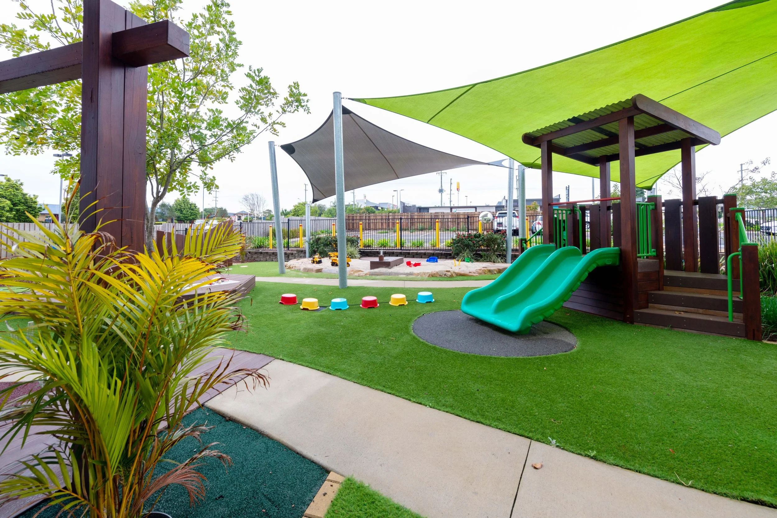 Highfields Central Early Eduction Centre outdoor place space