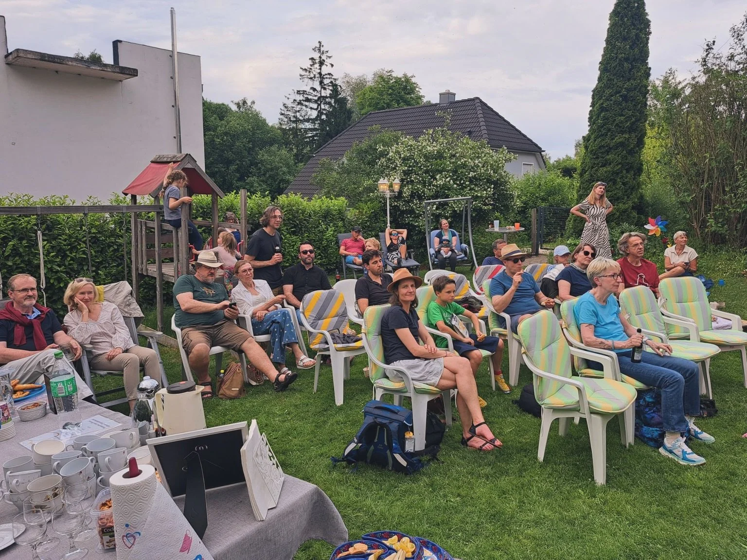 What started as a simple idea became a truly special evening.
A heartfelt thank you to everyone who joined us for the very first &ldquo;Jazz at Jude&rsquo;s Place&rdquo;. Between the music, conversations, laughter, homemade lemonade, fresh pretzels, 
