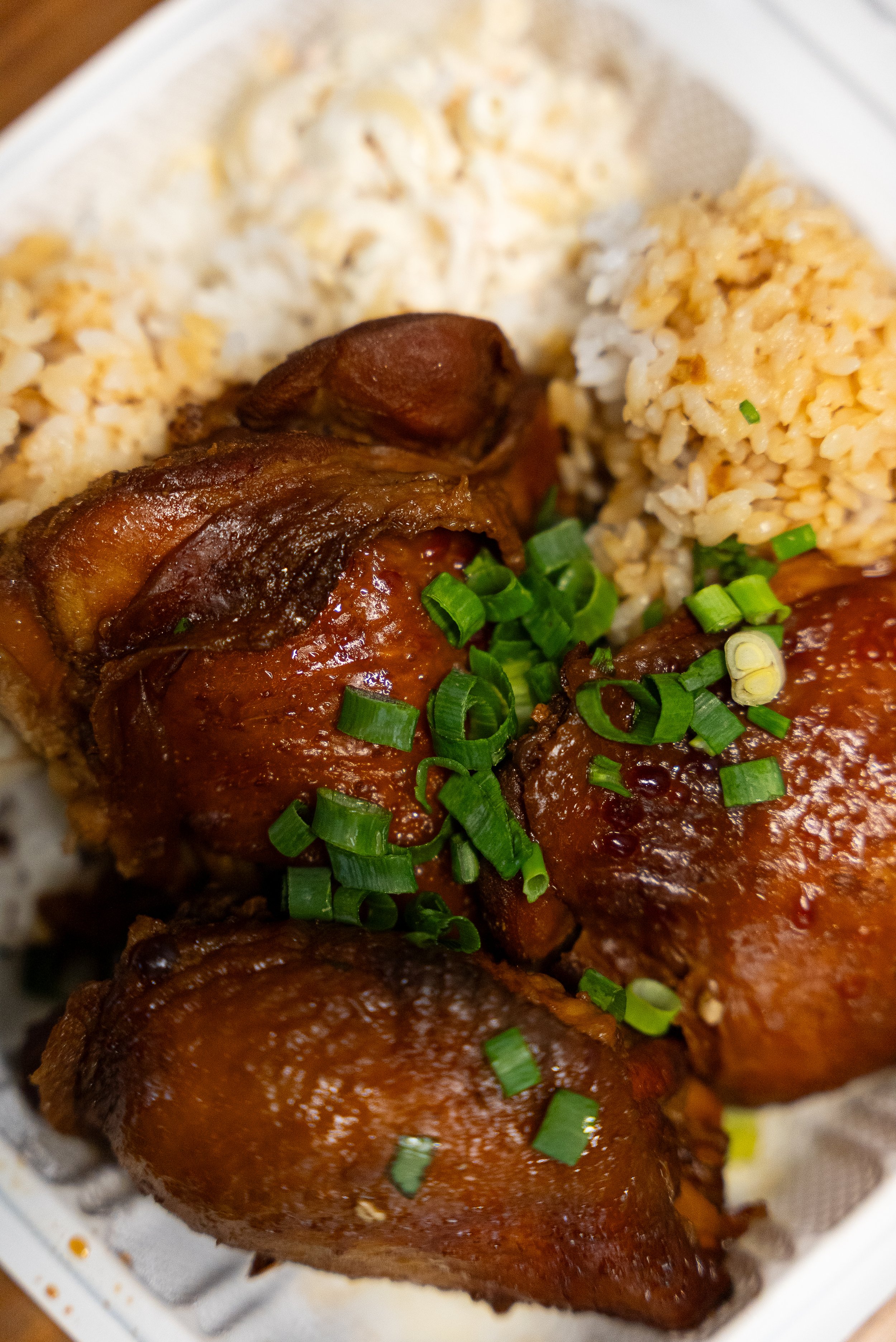 Best Plate Lunches at Tamura’s Market You Have to Try
