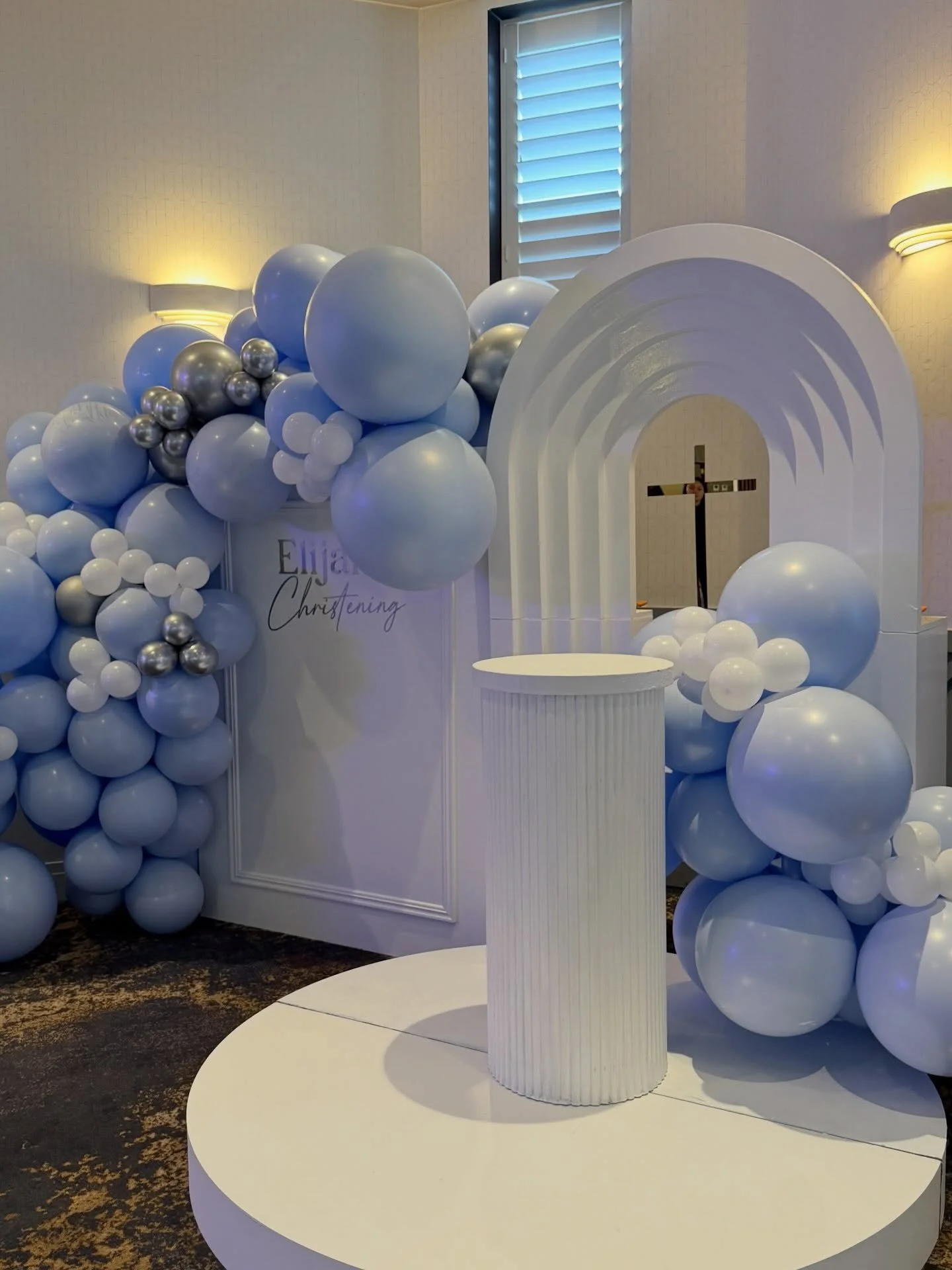Introducing one of our newest backdrop designs, created for Elijah&rsquo;s Christening. 

Featuring our elegant square frame backdrop, beautifully complemented by the stunning 3D arch from @thebackdrop_studio.

We love bringing unique concepts to lif