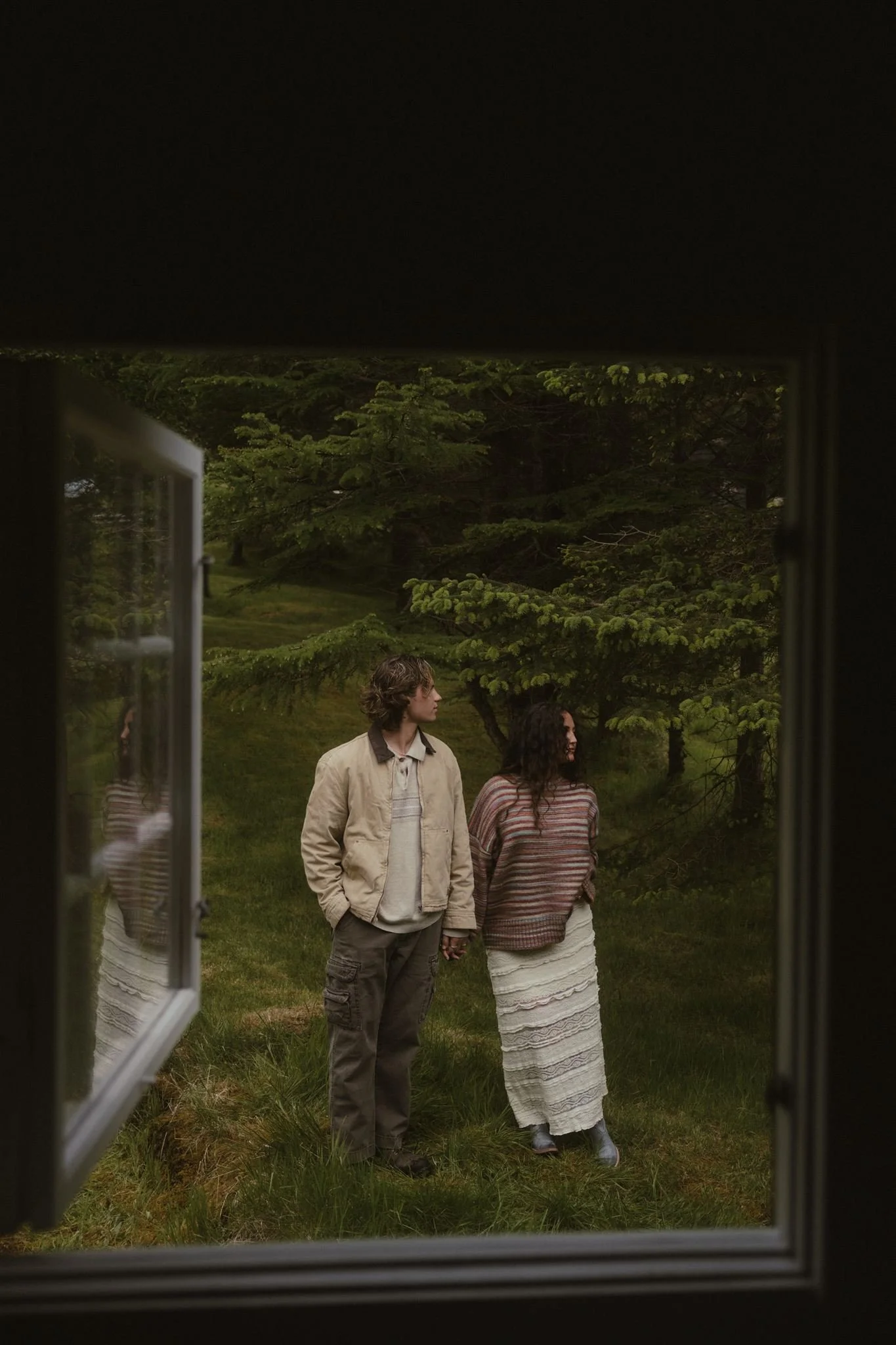 Airbnb window Hailee & Andrew_by Timna Rosenthaler-23_websize.jpg
