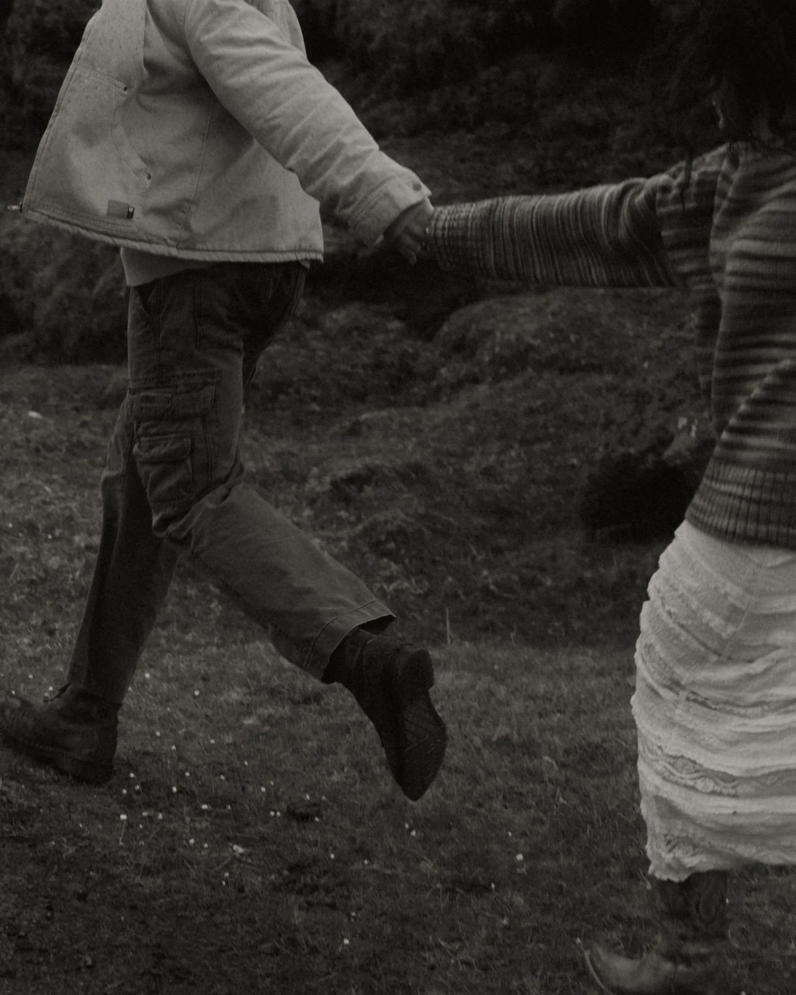Sheep & rain Hailee & Andrew_by Timna Rosenthaler-18_websize.jpg