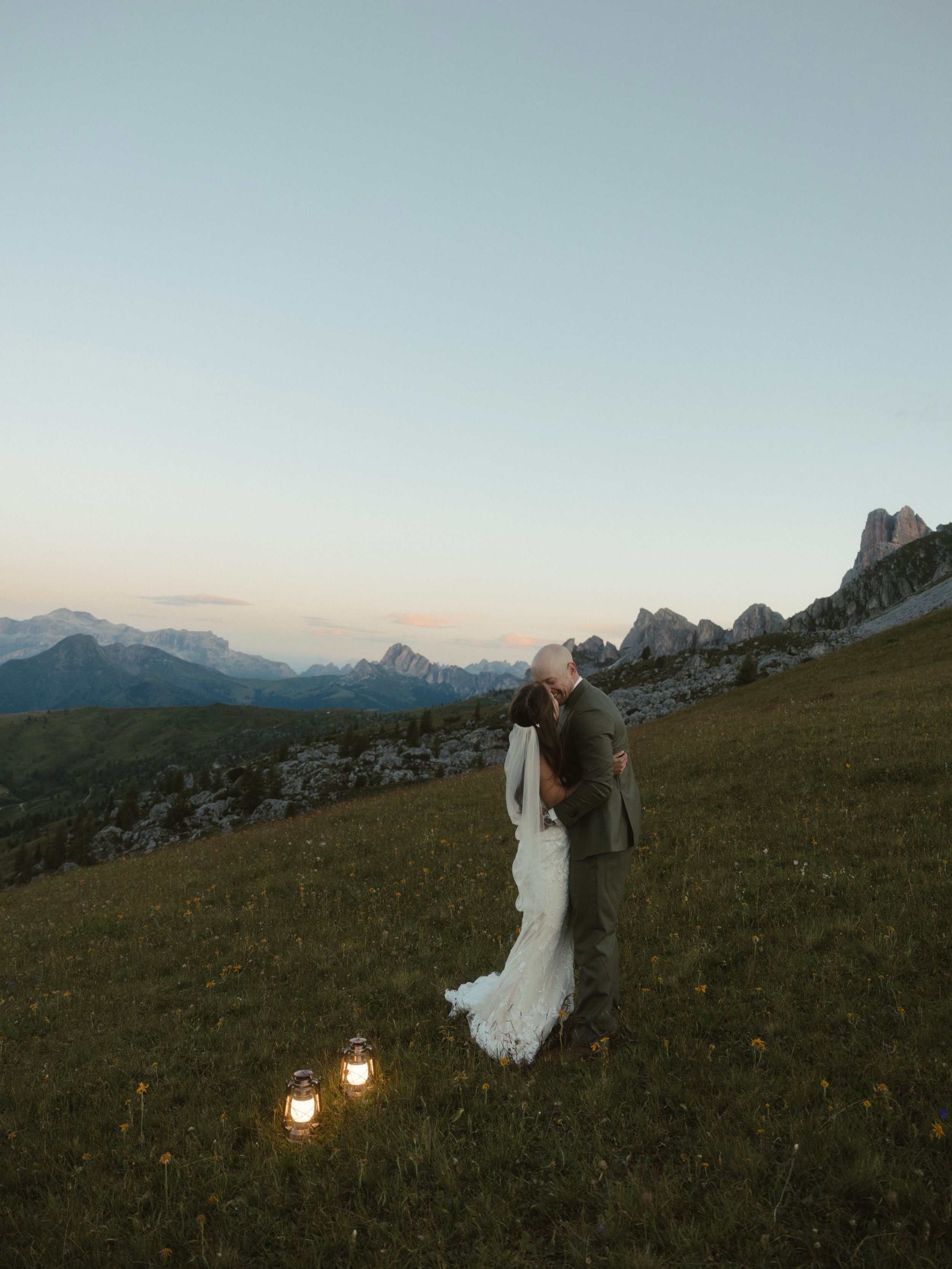It was still so early. The air was crisp, everything around us was quiet, and the Dolomites were just starting to wake up. We had a few minutes before the sun would rise &amp; we had no idea just how beautiful and warming it was going to be 🌞

This 