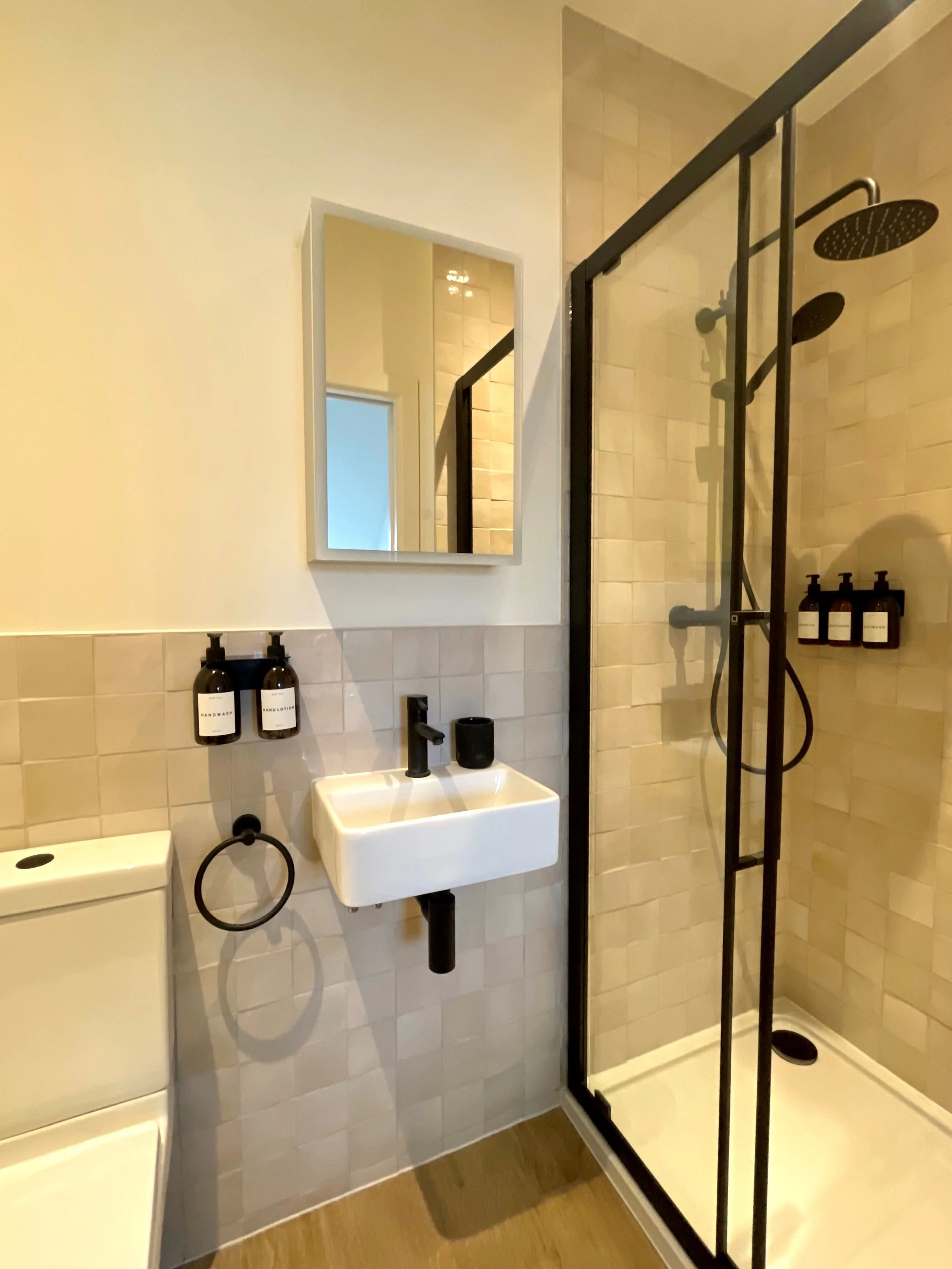 serviced accommodation builder southend.jpg
