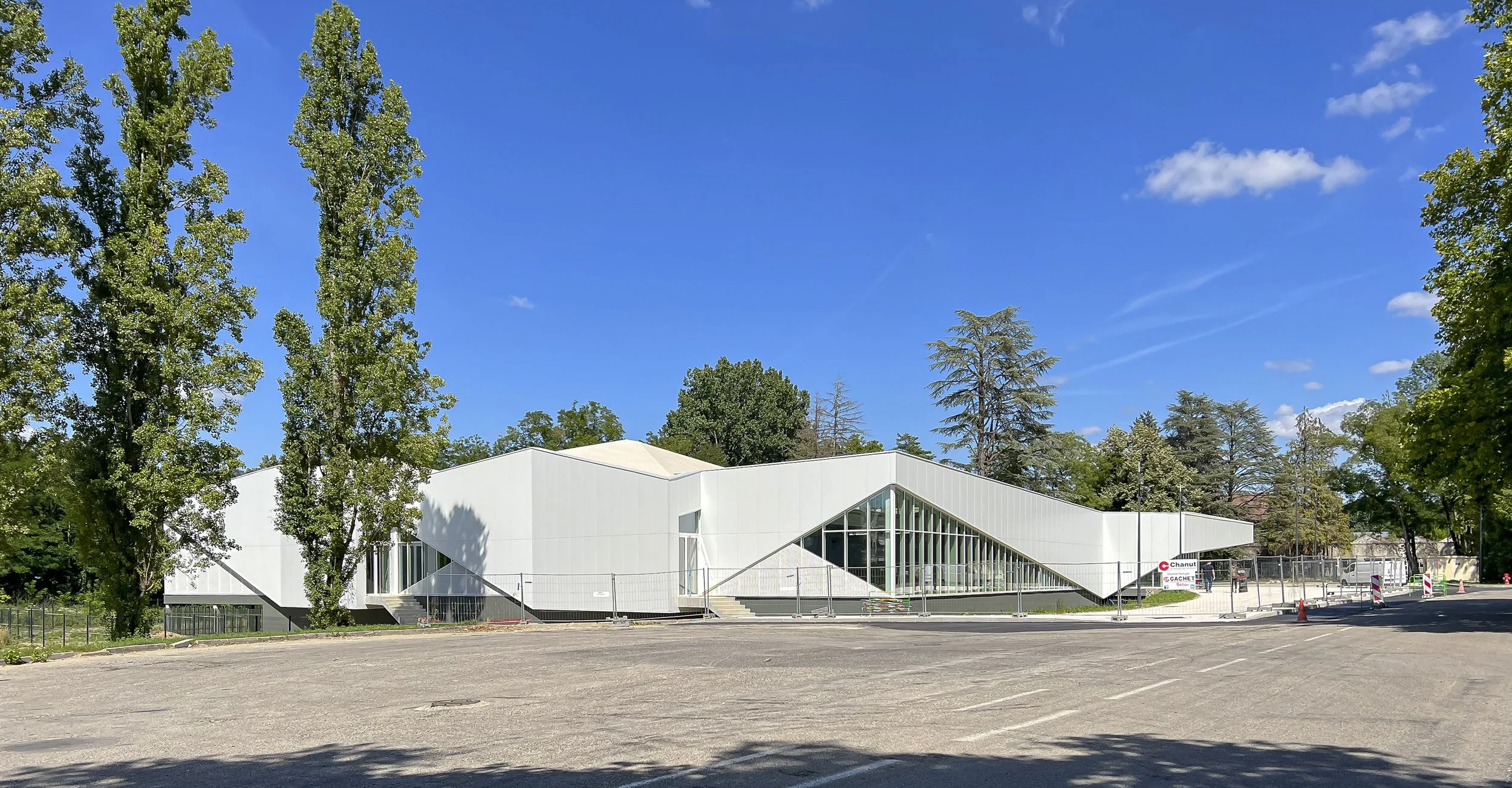 01 BOURGOIN EXT 6.jpg