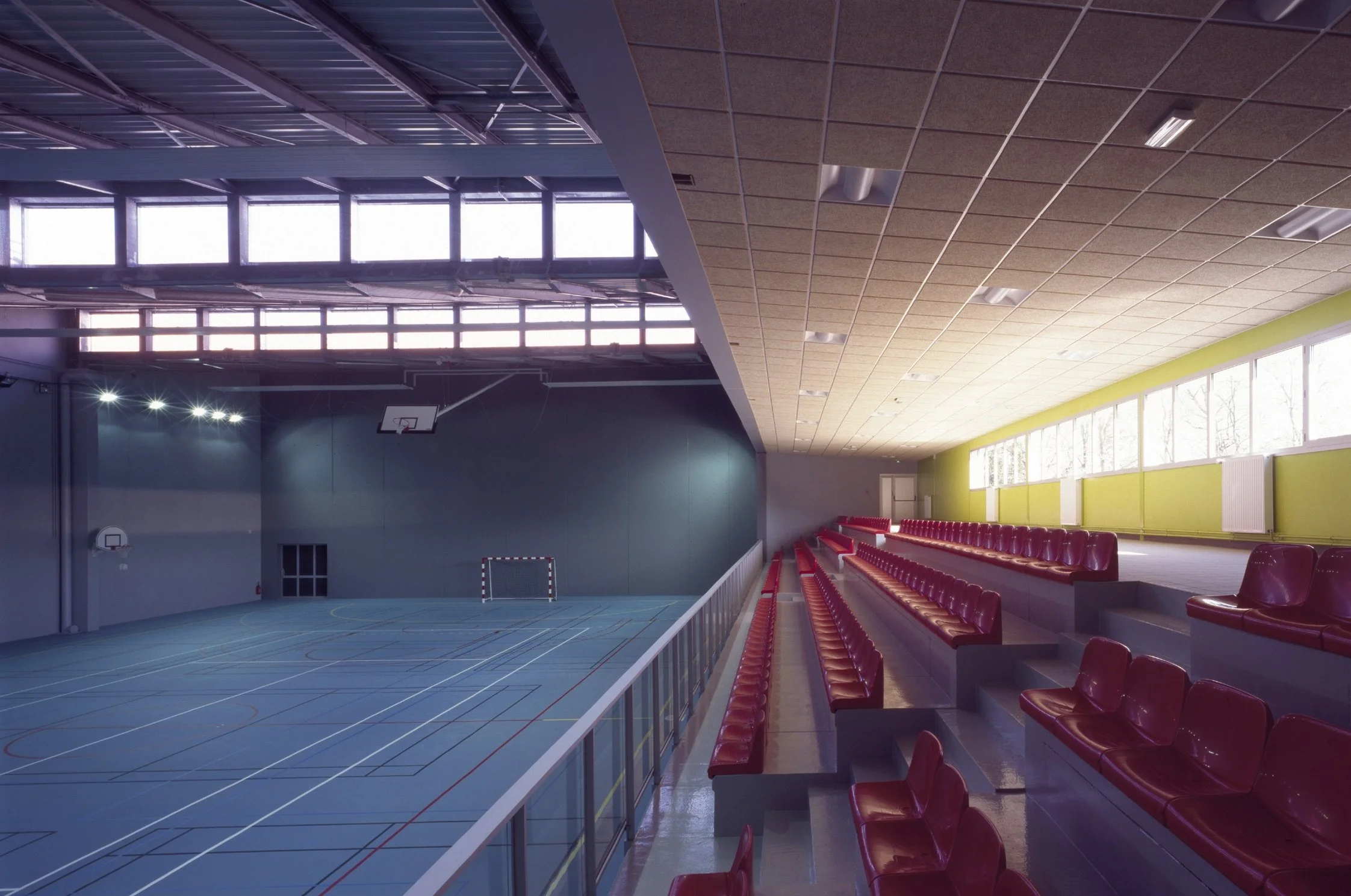 04-eragny salle book.jpeg