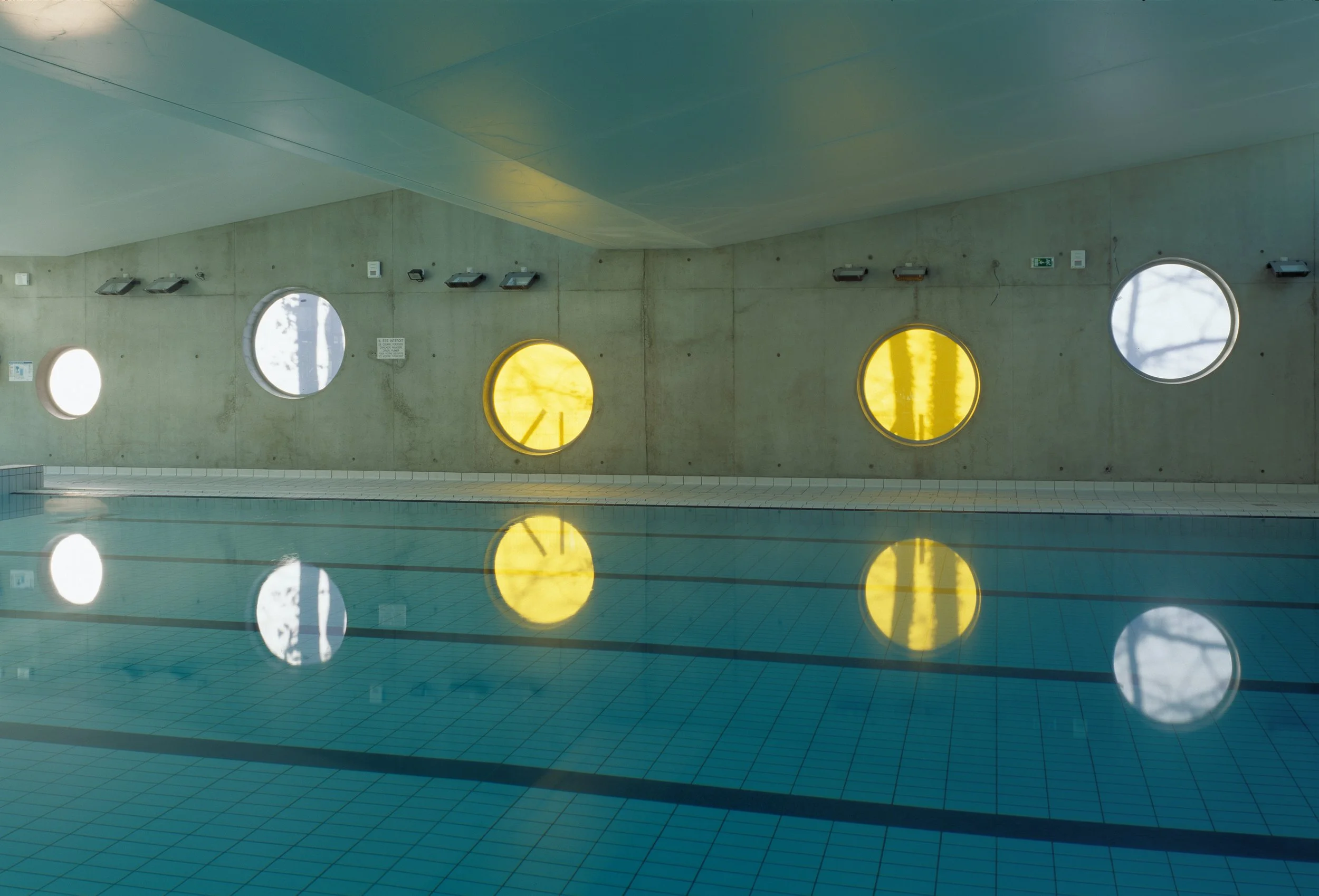 10-tremblay-shadows_play_on_pool.jpg