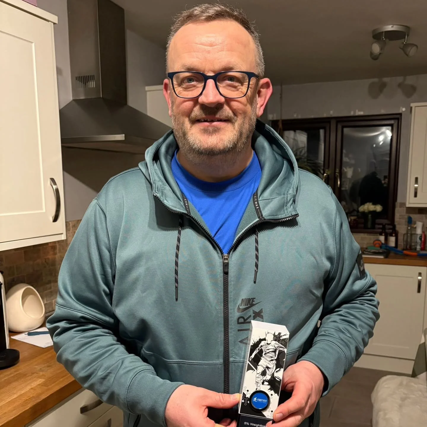 5 Local Men. 5% Bodyweight Lost.
Not influencers.
Not athletes.
Just normal blokes who decided to start.
FootyFit is helping men in Peterborough lose weight, get fitter and enjoy football again &mdash; without boring gym routines.
Structured sessions