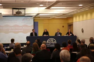 Cynthia Pyć speaks at Consortium for Ocean Leadership workshop