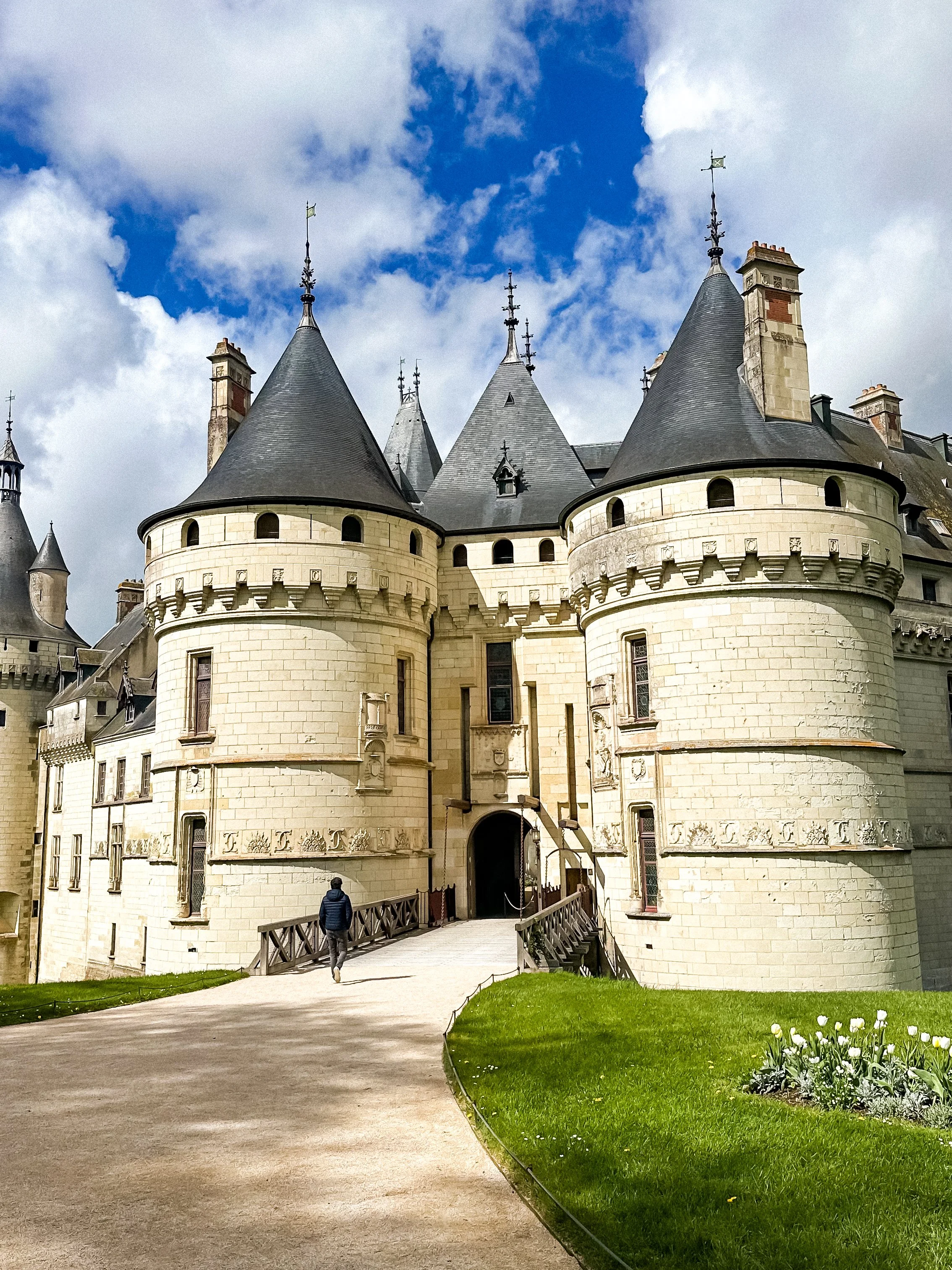 wander-senses-chateau-de-chaumont-sur-loire-france.jpg