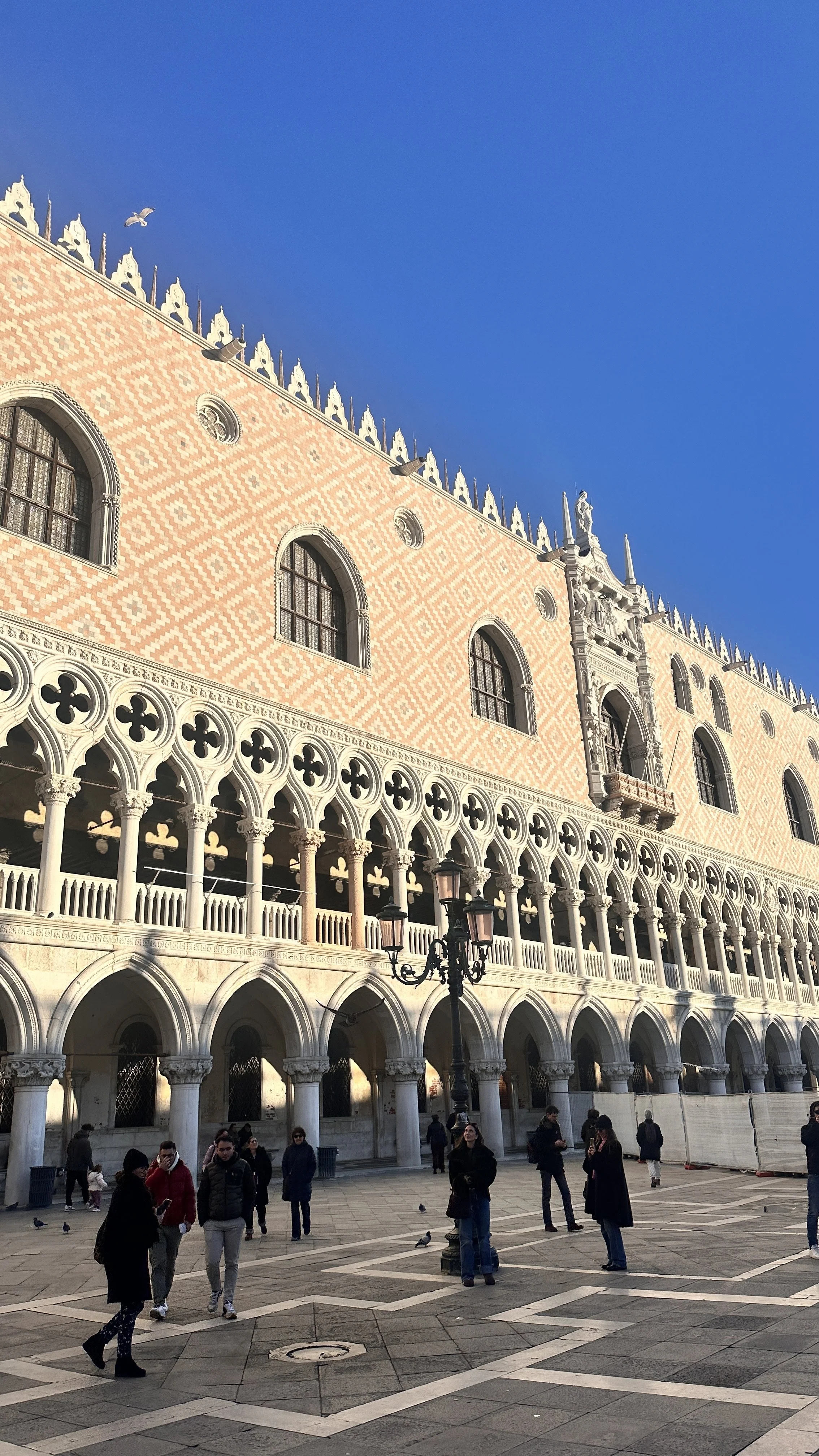 wander-senses-dodge-palace-exterior-venice.JPEG