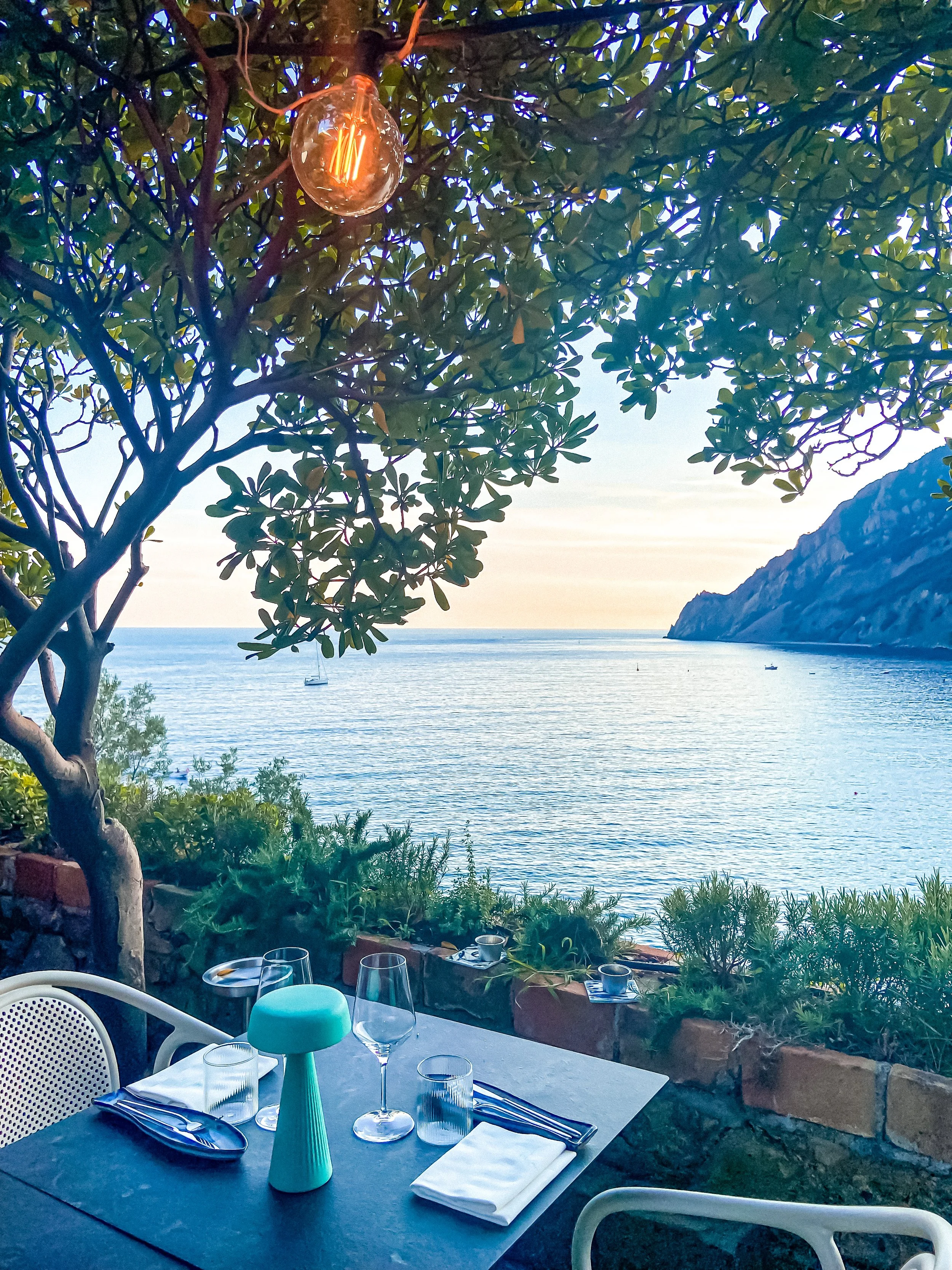 wander-senses-monterosso-torre-aurora-restaurant-cinque-terre-italy.jpg