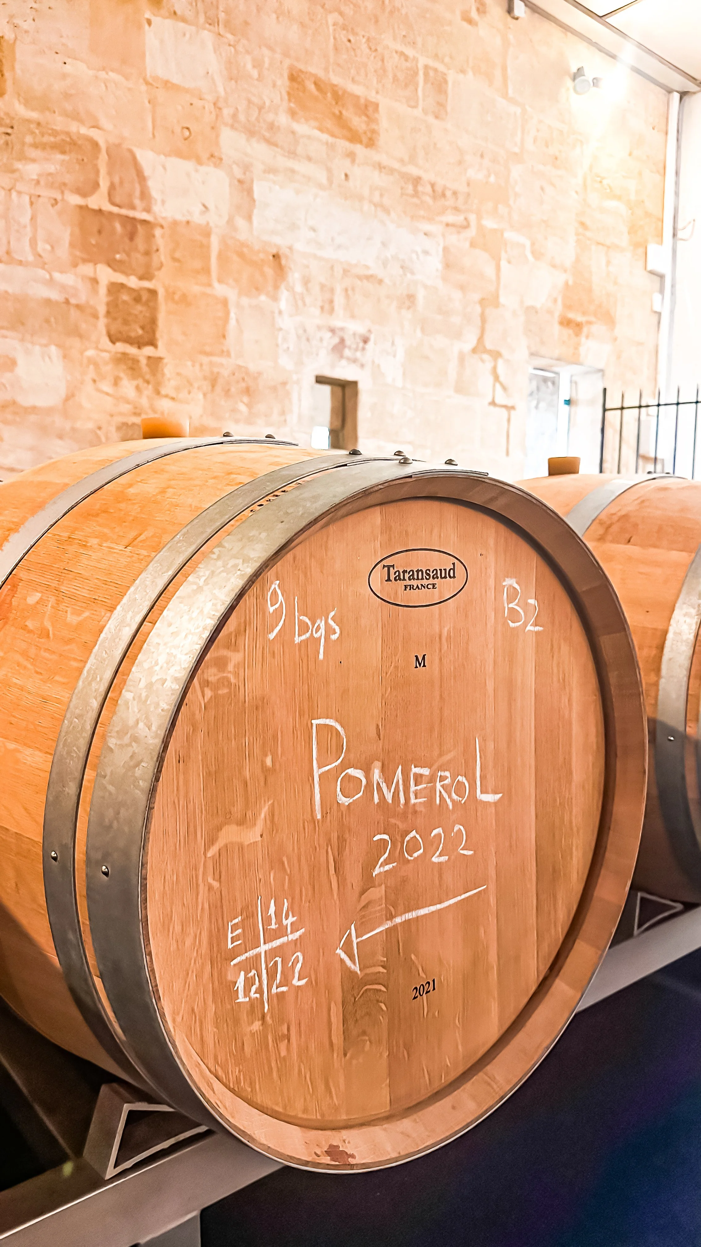 wander-senses-saint-emilion-chateau-bonalgue-pomerol-wine-barrel-harvest.jpg