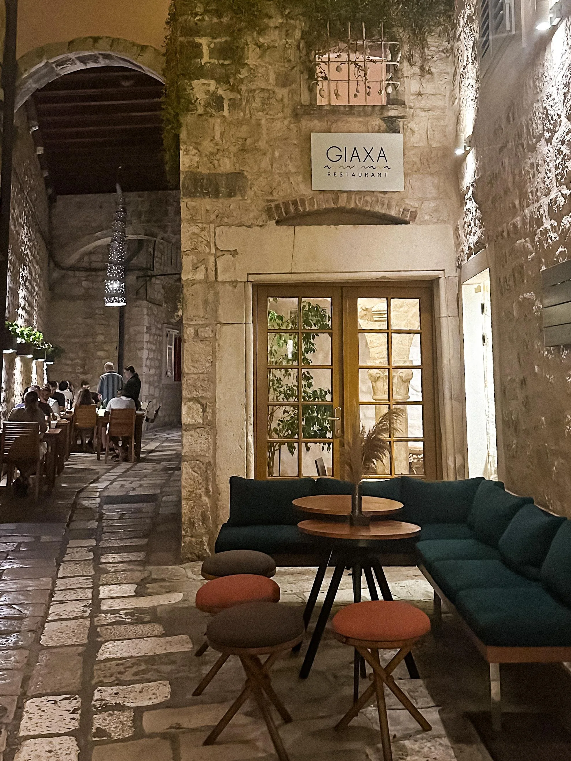 wander-senses-stone-houses-hvar-city-at-night-bars.jpeg