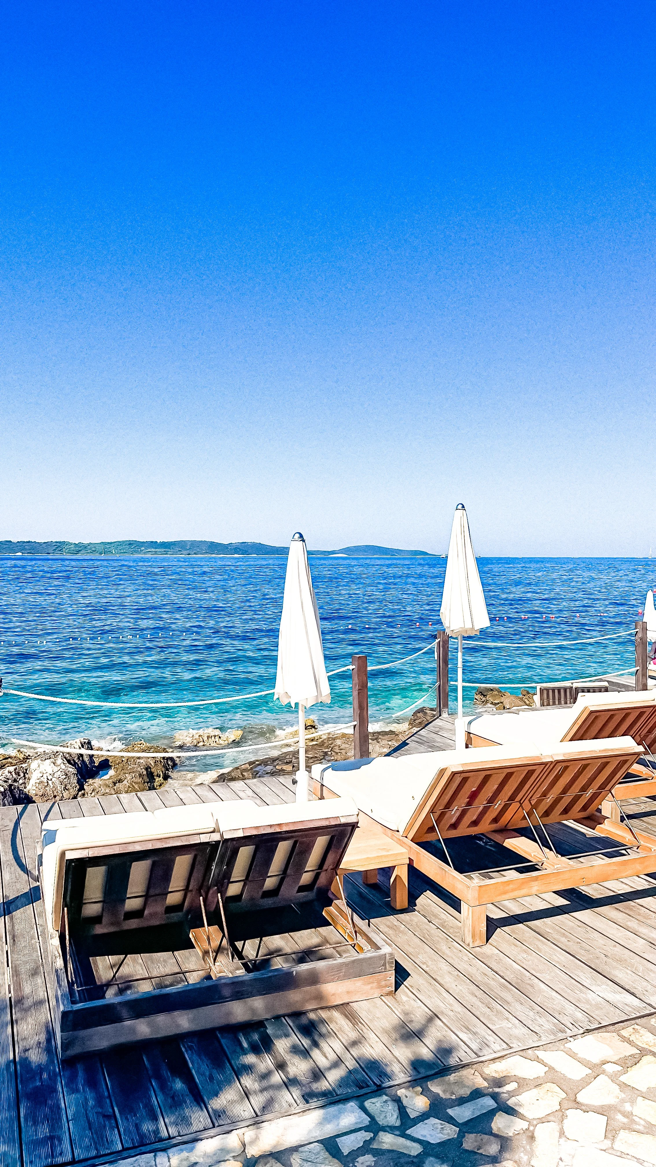 wander-senses-hvar-falko-beach-bar-sun-bed-croatia.JPG