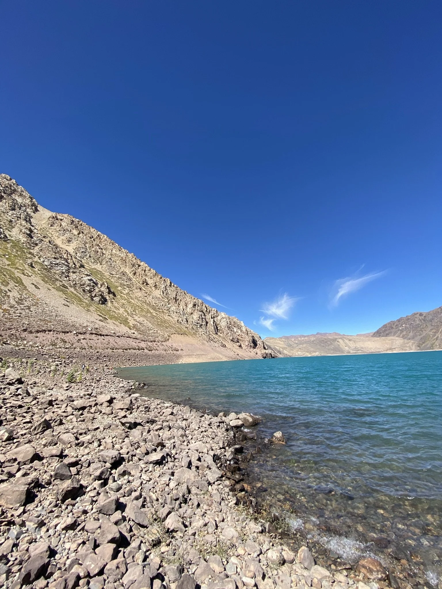 wander-senses-view-lake-cajon-del-maipo-santiago.JPEG