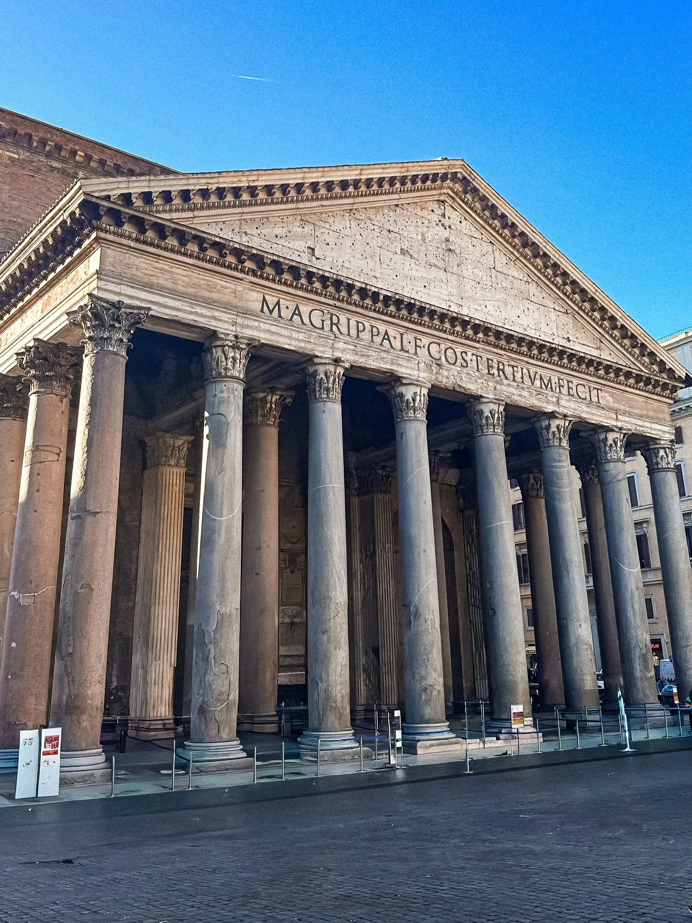 wander-senses-rome-travel-guide-pantheon-exterior.jpg