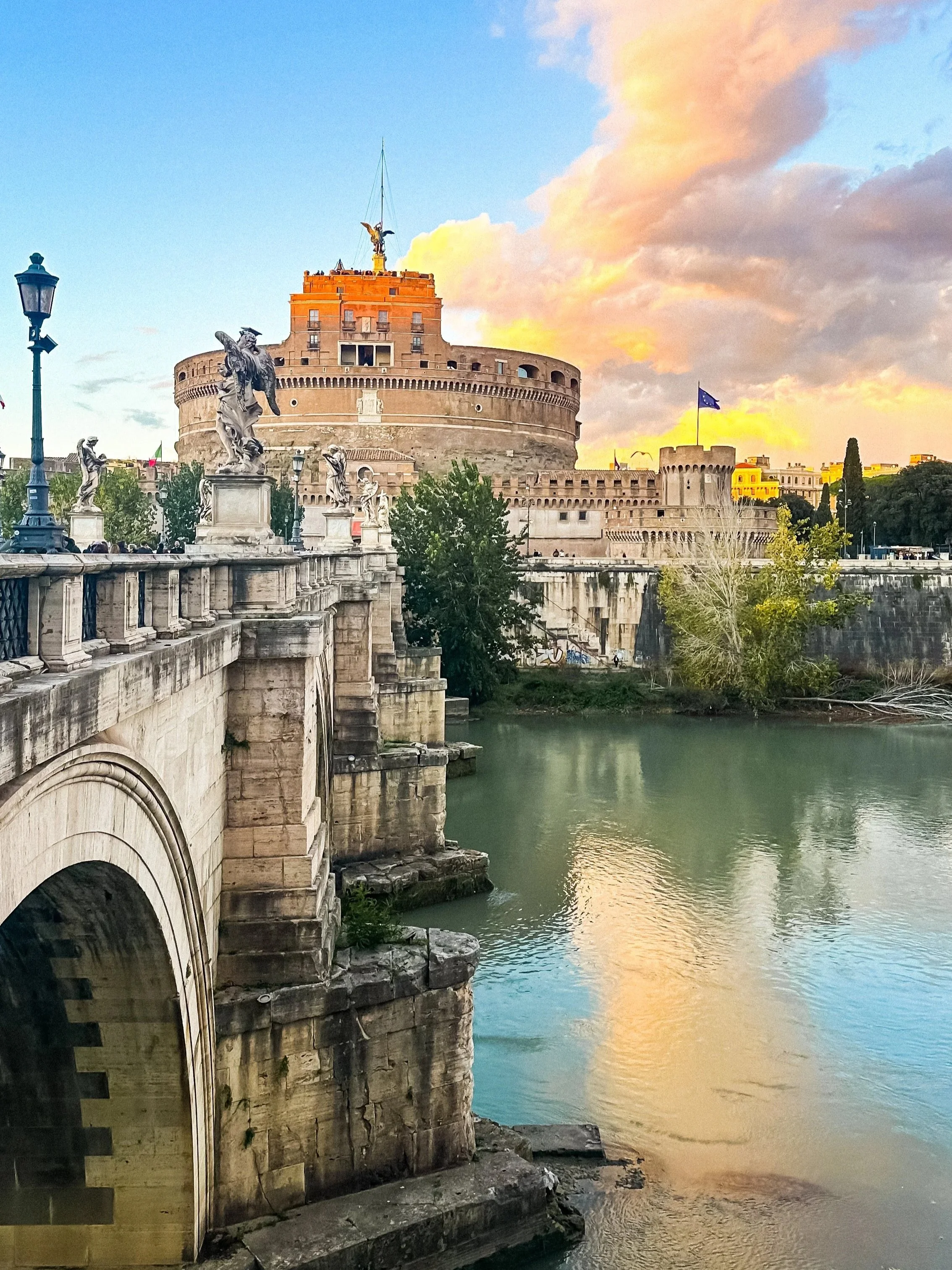 wander-senses-rome-travel-guide-castel-sant-angelo-bridge-view.jpg