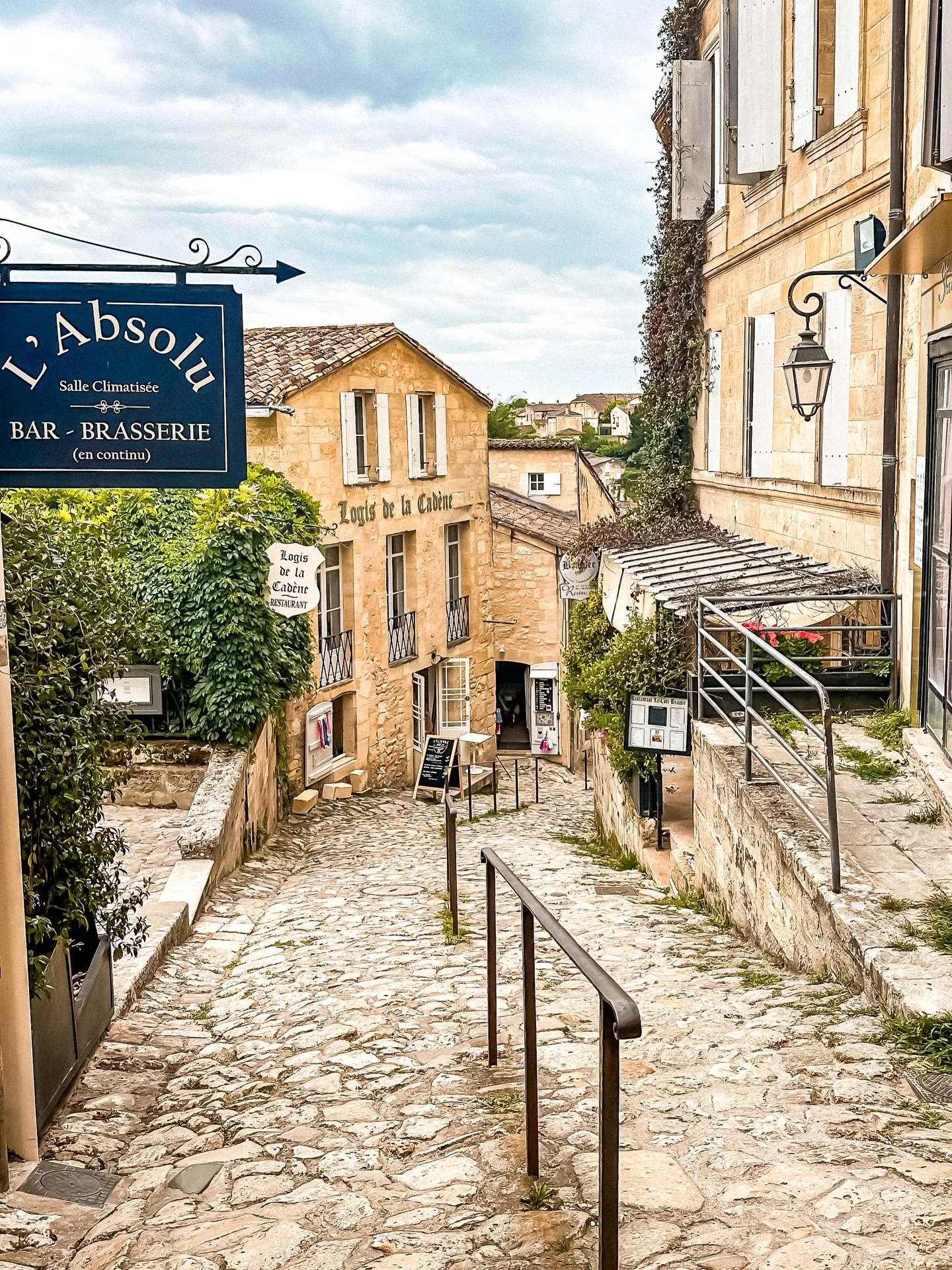 Saint &Eacute;milion is a place where time seems to slow down naturally. Cobbled medieval streets, honey colored stone, and vineyards unfolding in every direction create a landscape shaped by centuries of patience and savoir faire. Beyond its beauty,